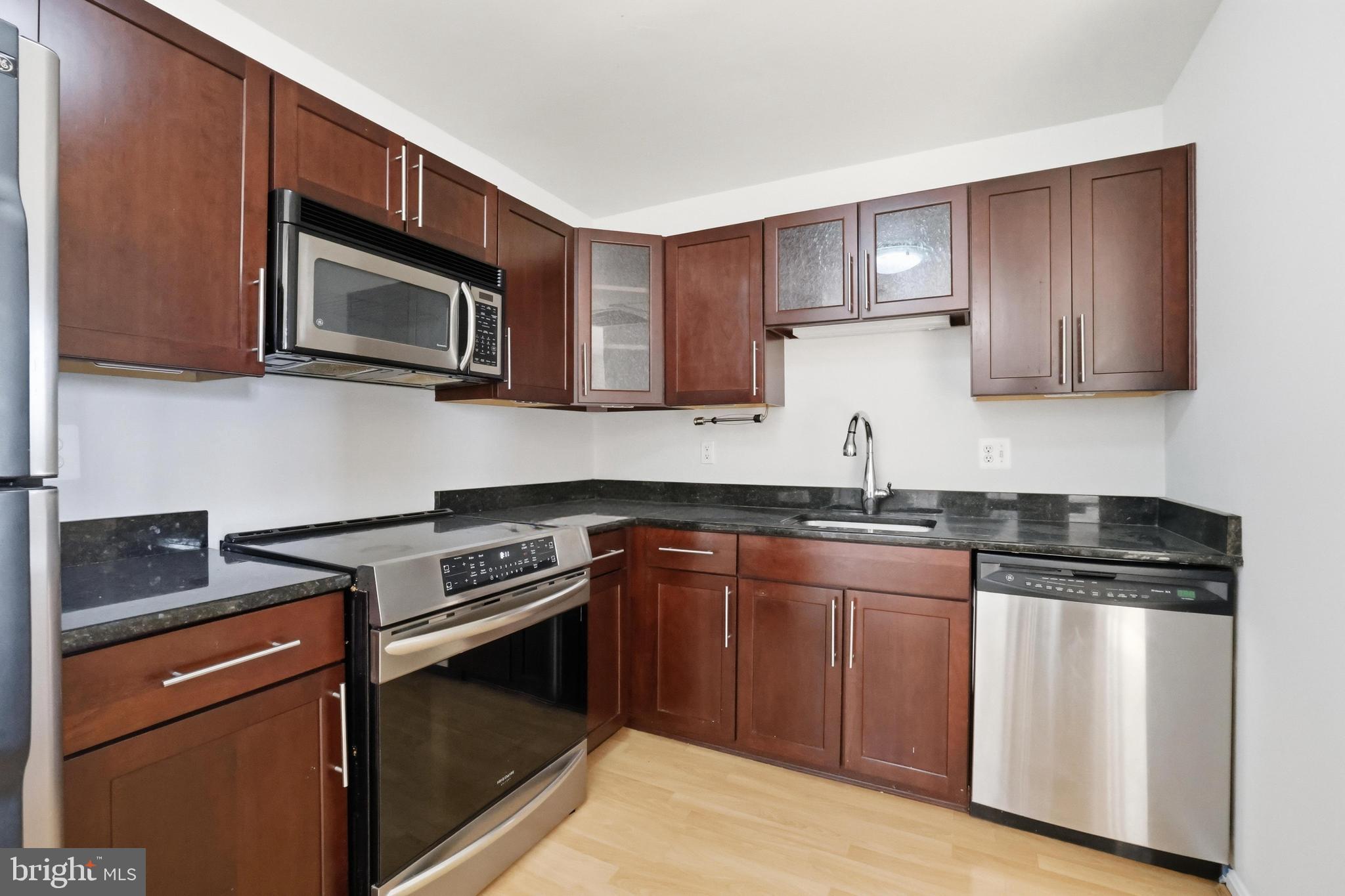1011 HUNTER STREET C-4