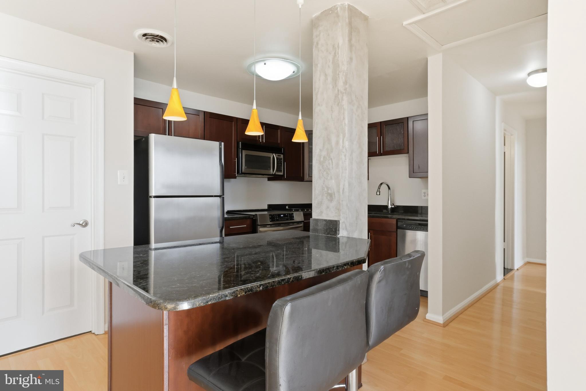 1011 HUNTER STREET C-4