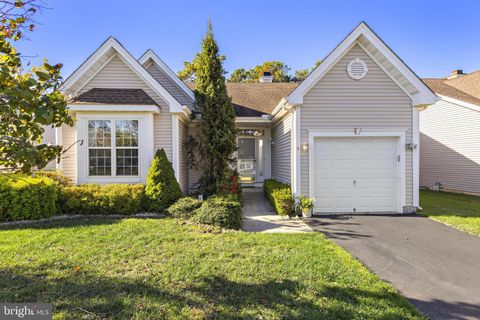 Photo of 3 Lakeland Drive, BARNEGAT, NJ 08005 (MLS # NJOC2037846)