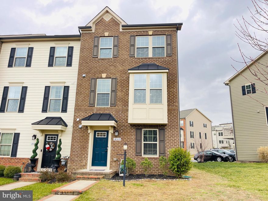 This magnificent 3 level spacious townhome in sought after Potomac Shores is a beautifully maintained and ready for you! Stunning craftsman features at its finest. Inside the main entrance is a flex space that would make a great home office or additional living space and entry from the rear 2 car garage. Level two has the expansive open kitchen and living area combine and rear deck. Updated cabinets, gorgeous lighting, granite, stainless steel! The primary suite is spacious and light with a large ensuite with a large shower stall. On the opposite end of the hall are the other two bedrooms. This townhome is only a short drive to Quantico, John Paul Catholic High School, soccer fields, shopping, commuter lots, I-95, restaurants plus all of the wonderful community facilities. Facilities include a 2 pools, a gym, Fios available to connect and trash collection.HOA includes High Speed Verizon Fios, multiple pools, miles of walking trails, gym center, tot lots/playground &  social events at the Rollicking Shores Club an incredible 13,000-square-foot recreation and social center. VRE train station coming soon. Jack Nicklaus golf course located within the community w/ memberships available.