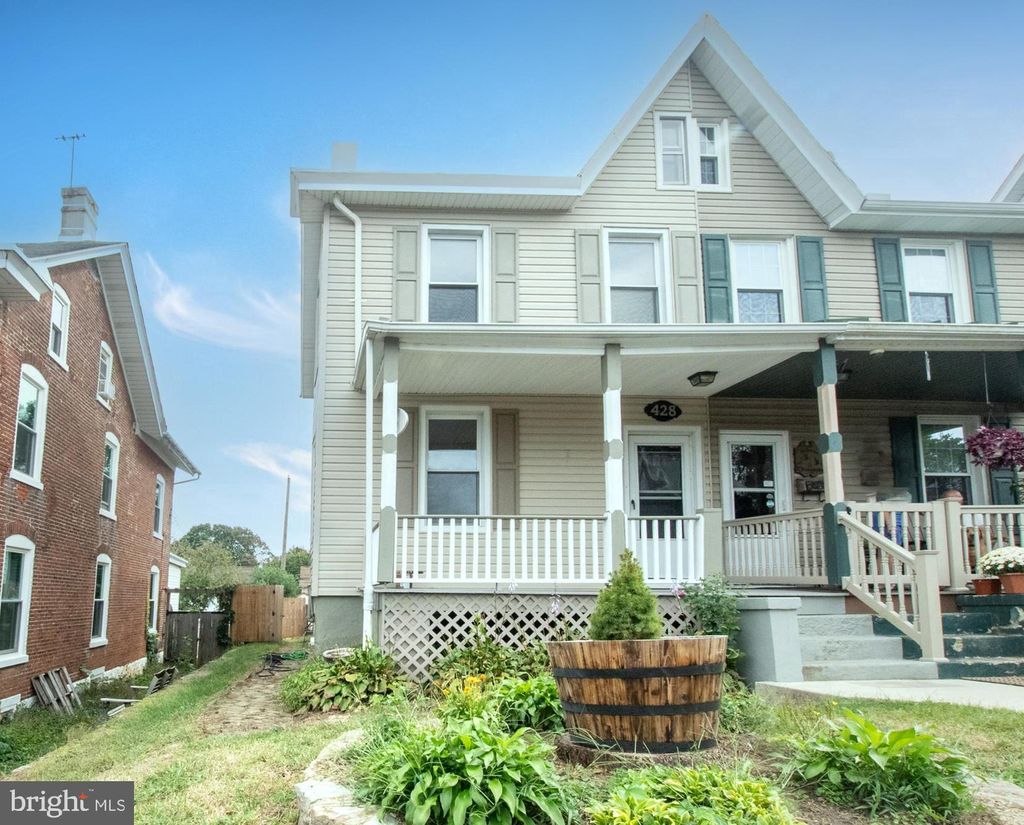 Photo of 428 W 2nd Avenue, PARKESBURG, PA 19365 (MLS # PACT2107736)