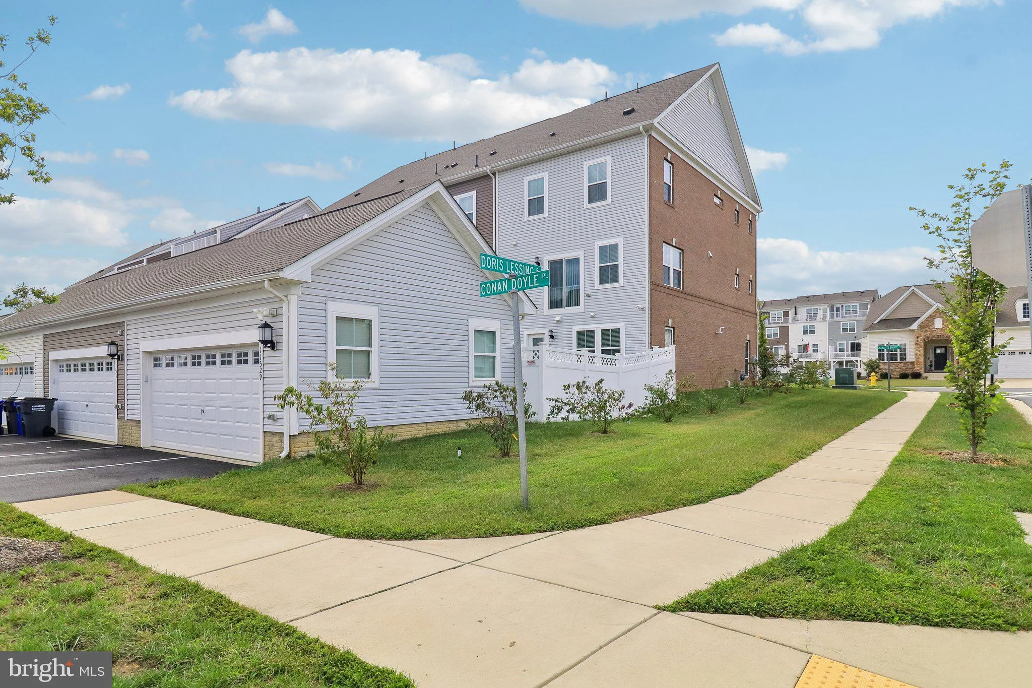 11529 Charlotte Bronte Lane, White Plains, MD 20695