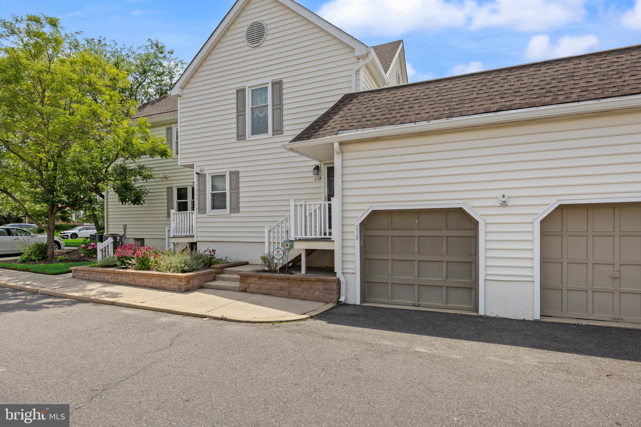 238 SOCIETY HILL BOULEVARD