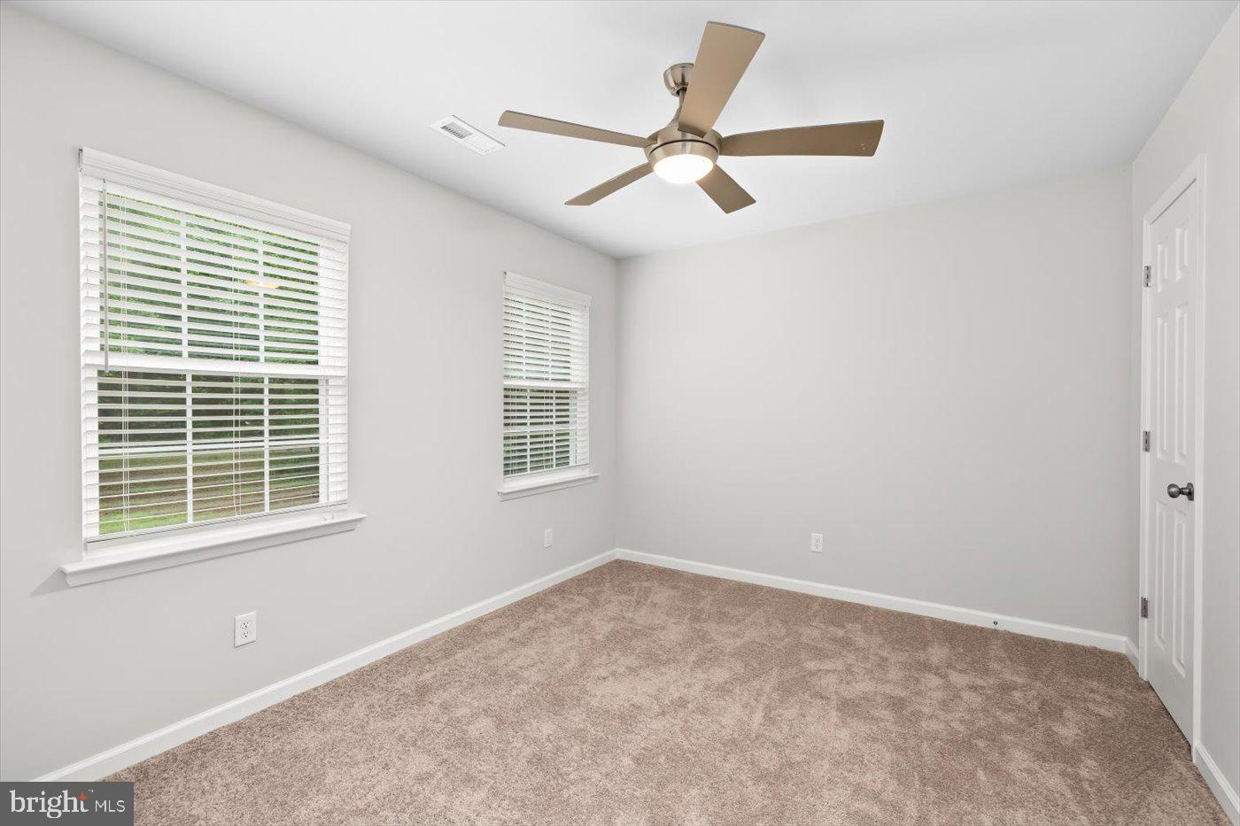 LAKE WILDERNESS - Residential