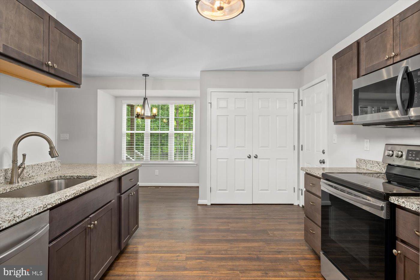 LAKE WILDERNESS - Residential