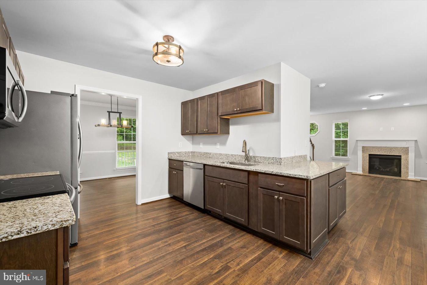 LAKE WILDERNESS - Residential