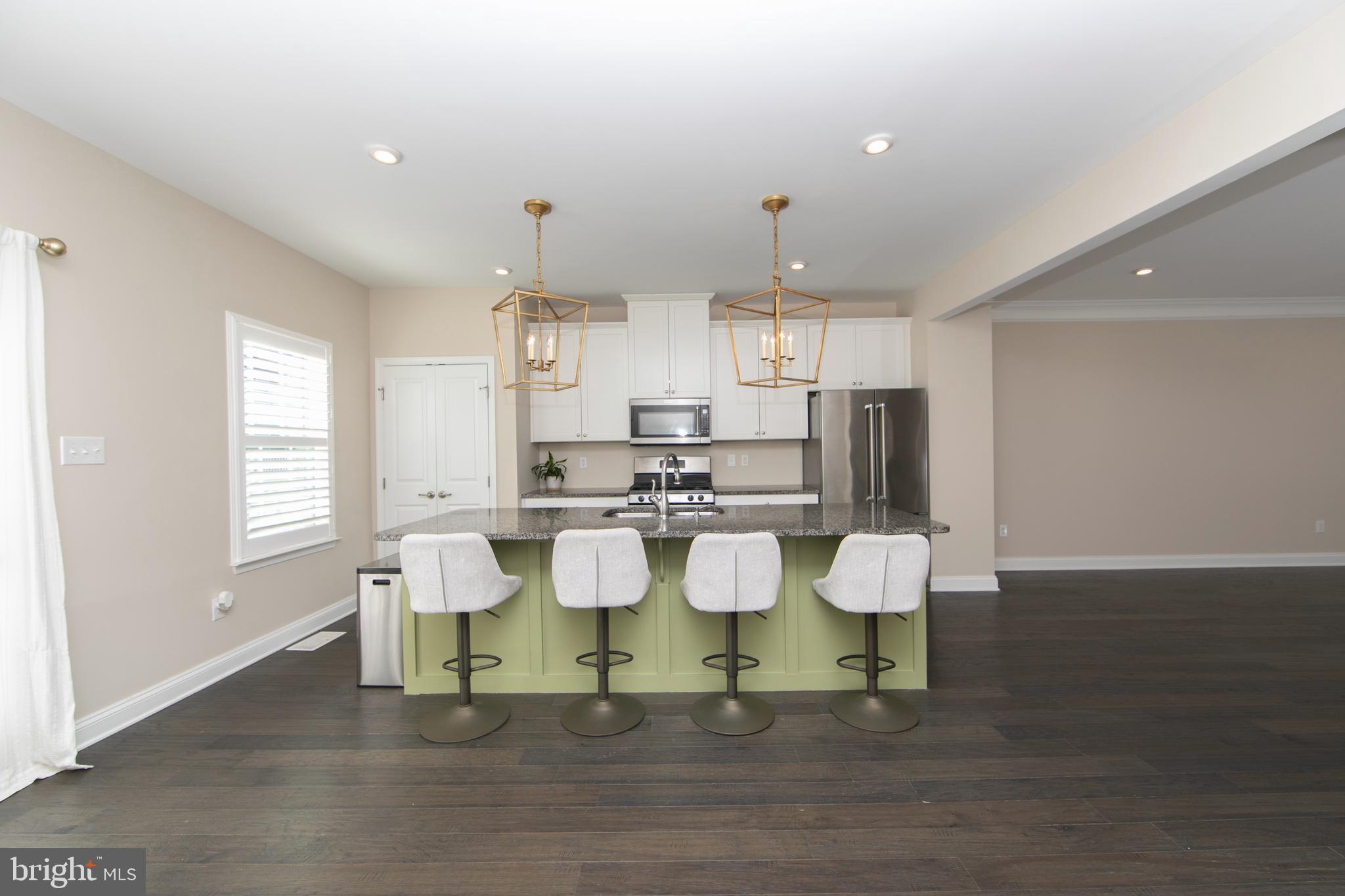 PINNACLE PLACE - Residential