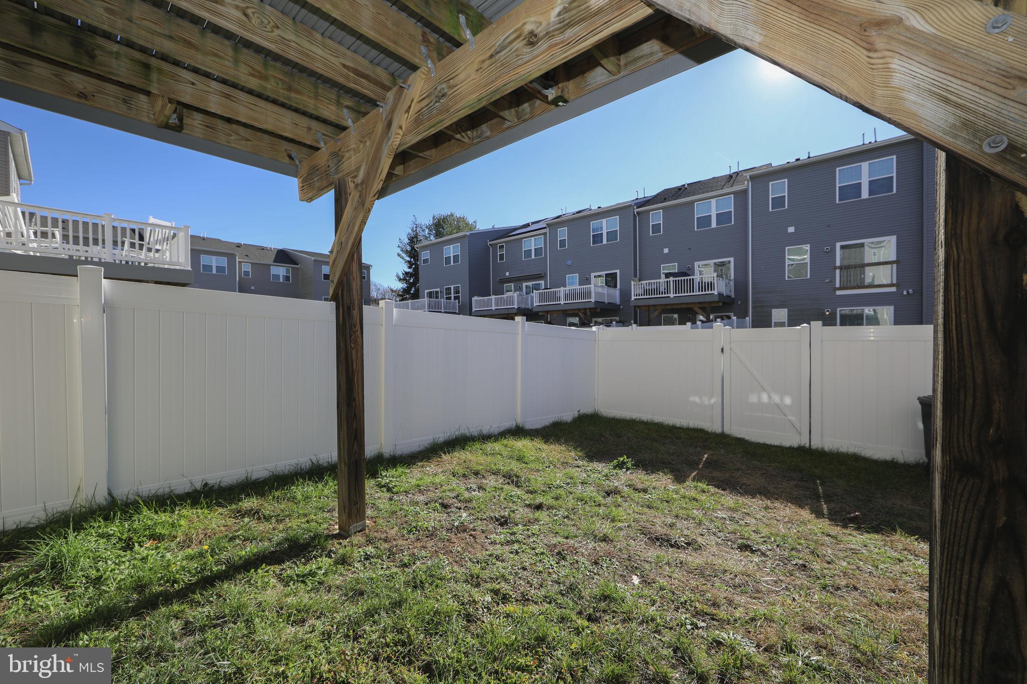 PINNACLE PLACE - Residential