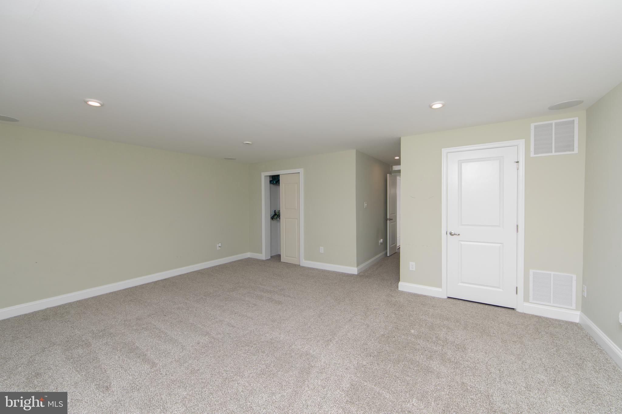 PINNACLE PLACE - Residential