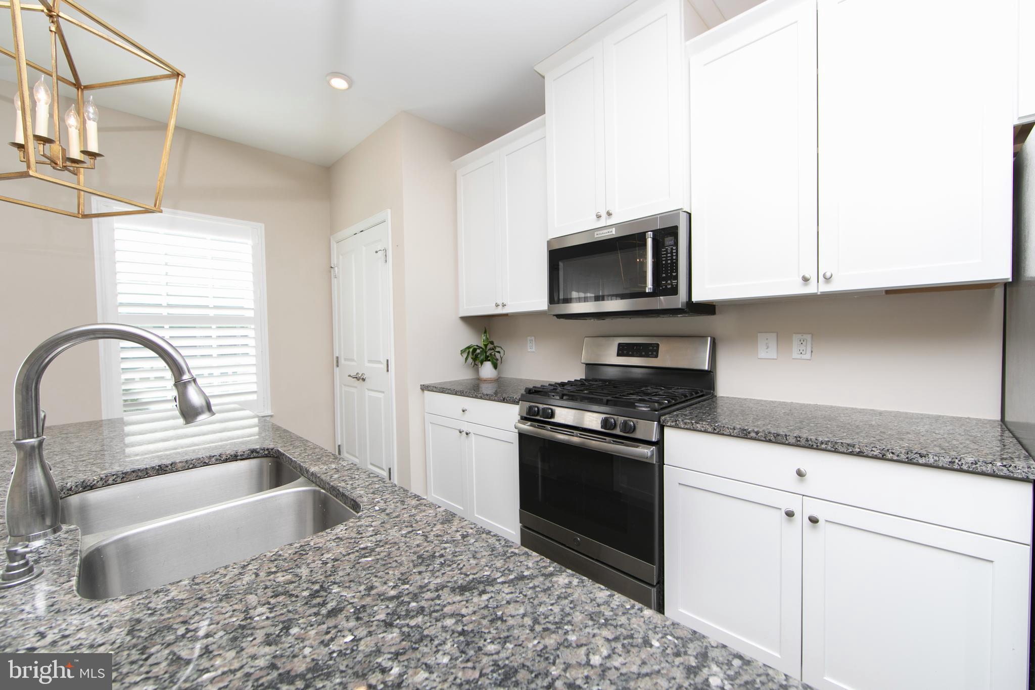 PINNACLE PLACE - Residential