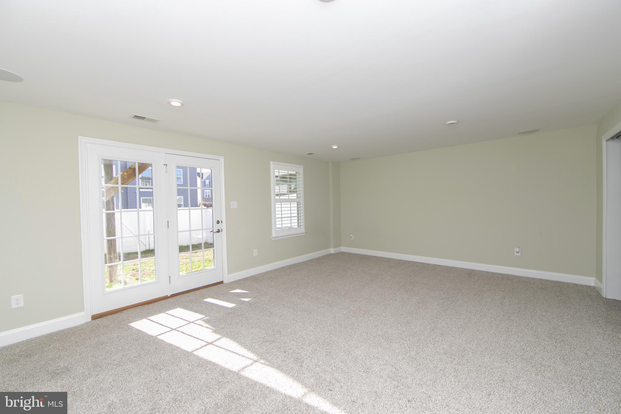 PINNACLE PLACE - Residential