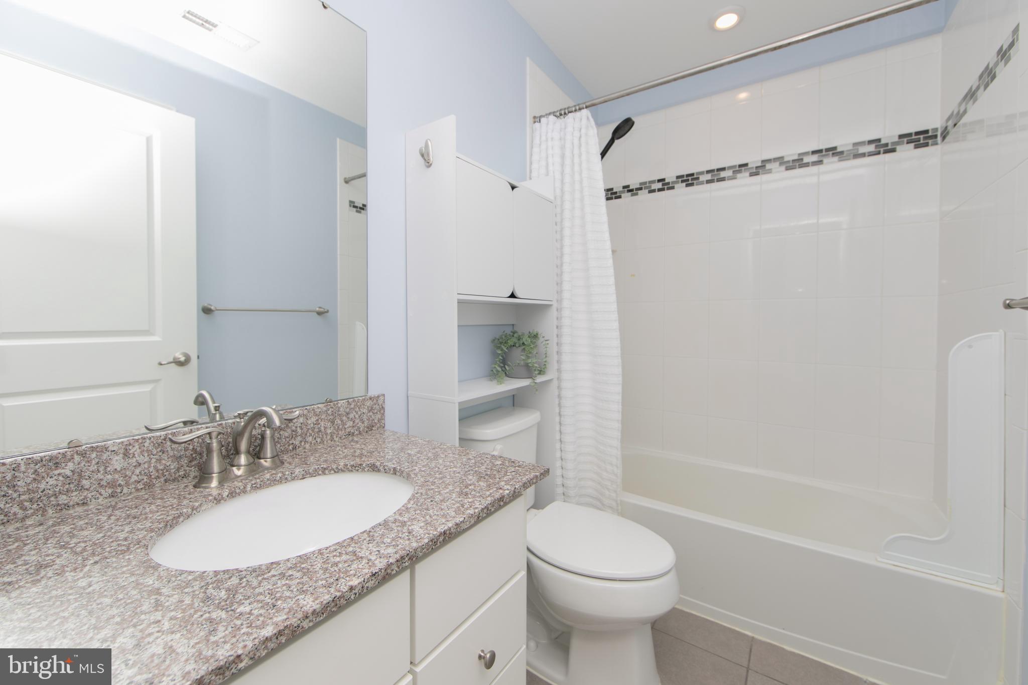 PINNACLE PLACE - Residential