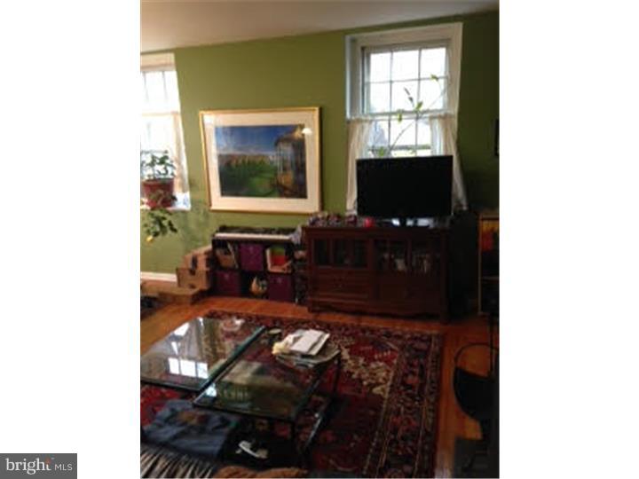 SOCIETY HILL - Residential Lease