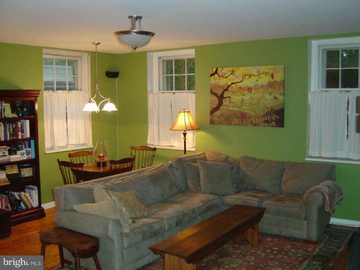 SOCIETY HILL - Residential Lease