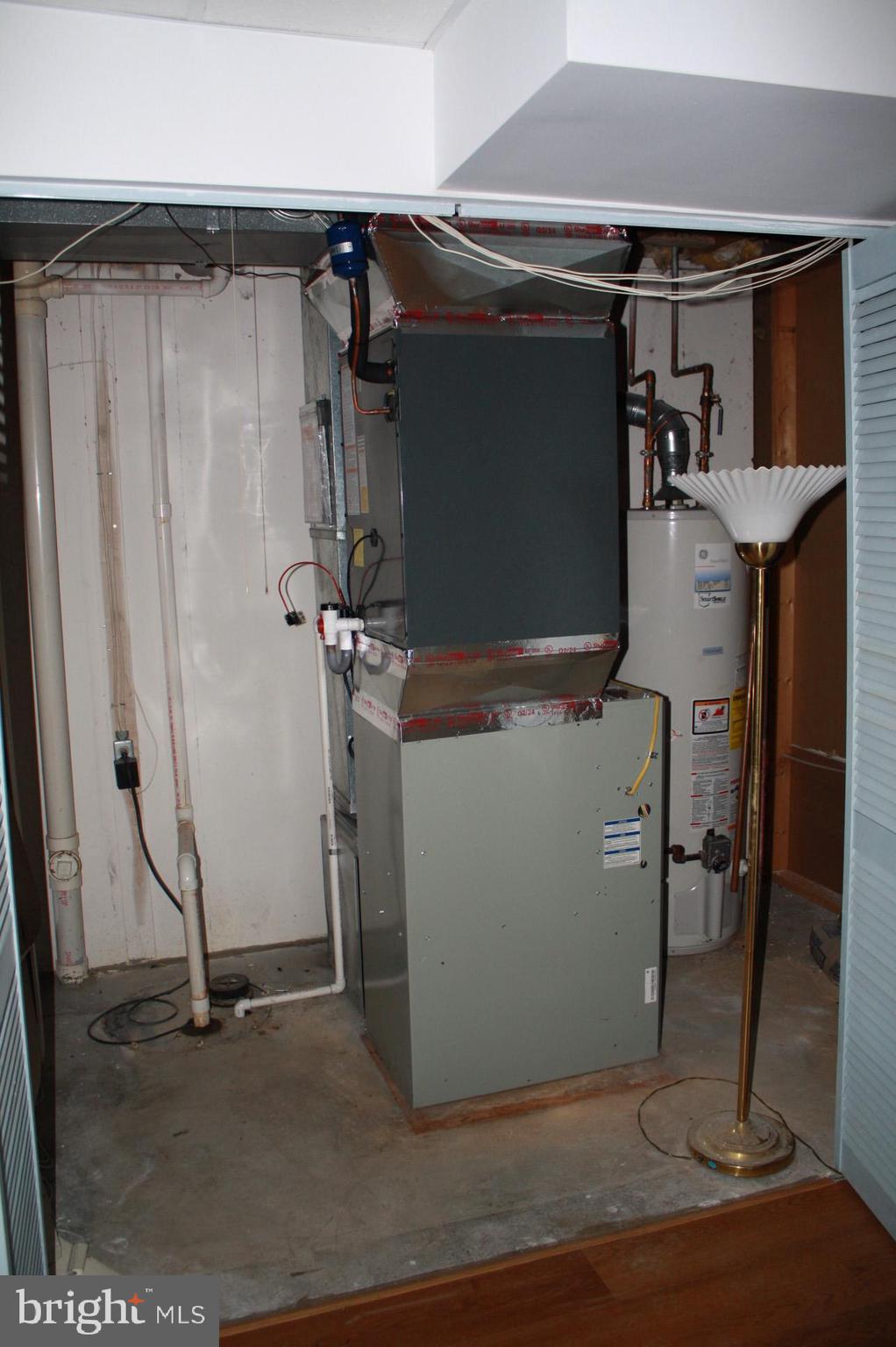 WOODBRIDGE CROSSING - Residential