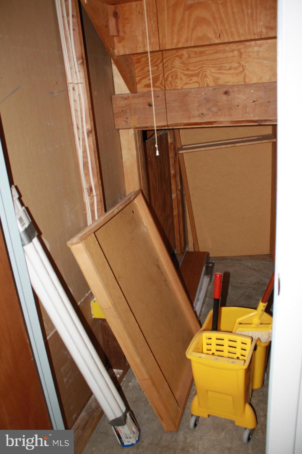 WOODBRIDGE CROSSING - Residential