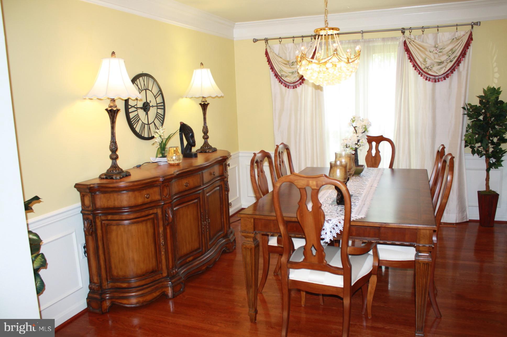 WOODBRIDGE CROSSING - Residential