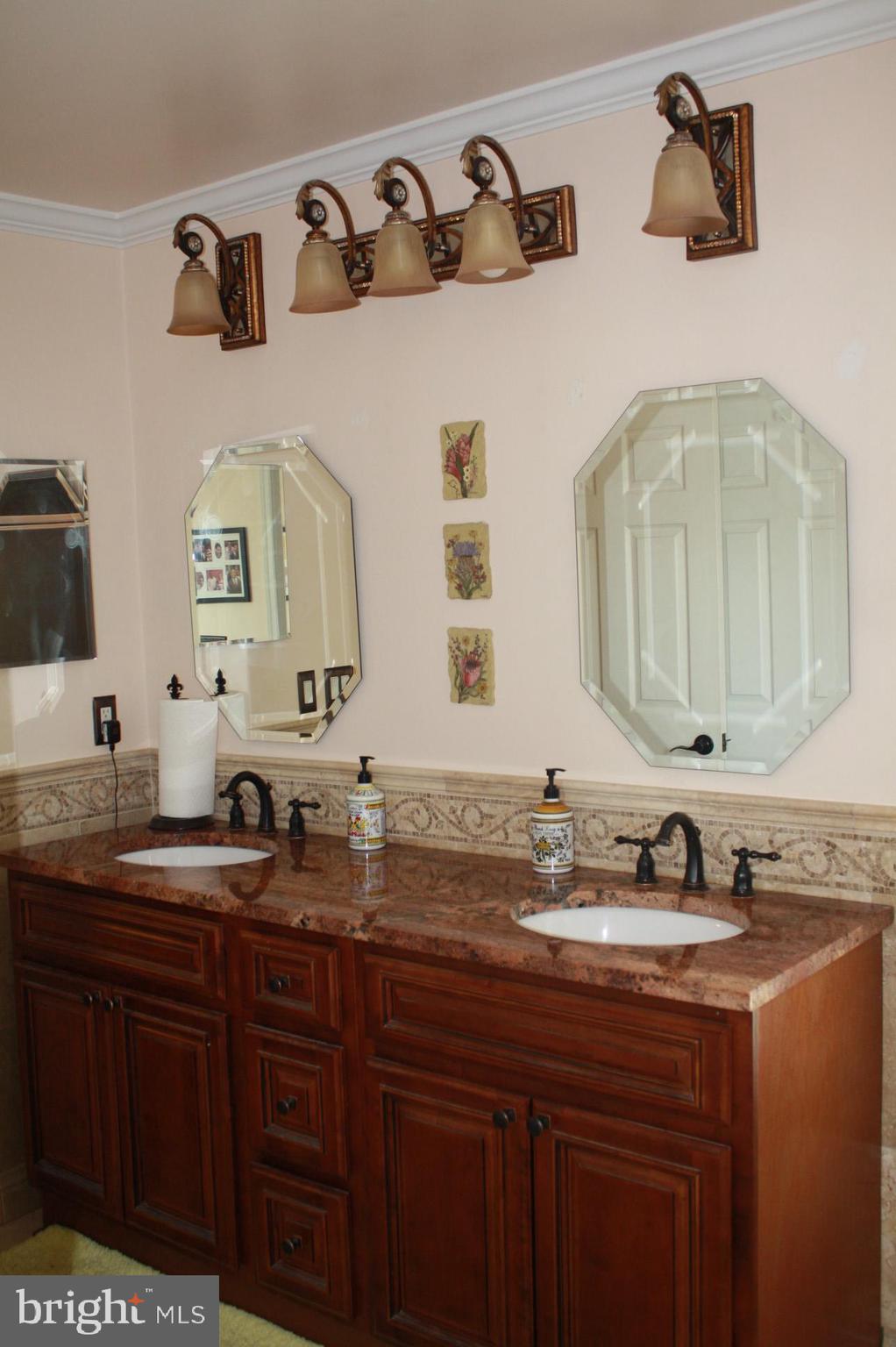 WOODBRIDGE CROSSING - Residential