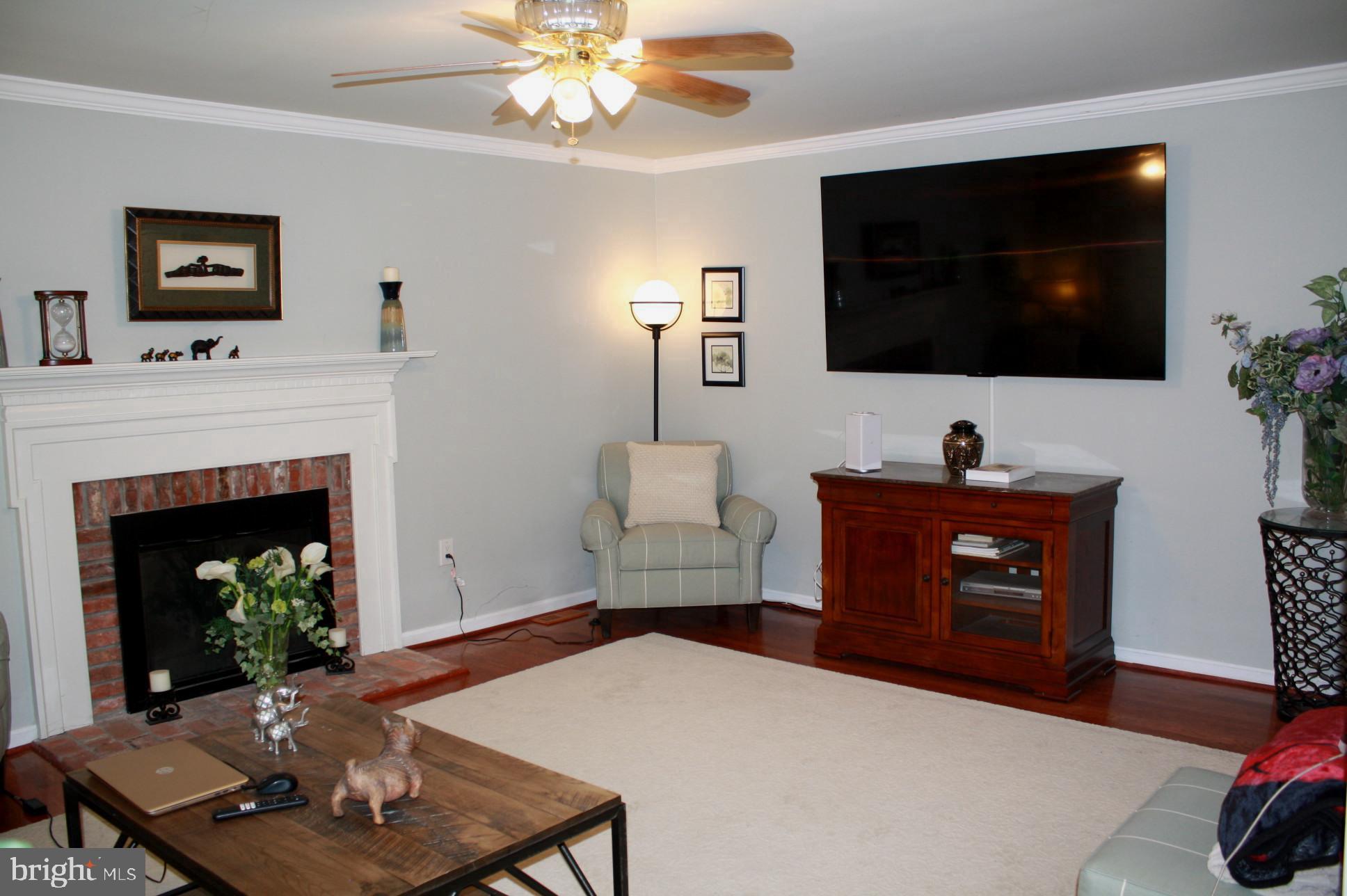 WOODBRIDGE CROSSING - Residential