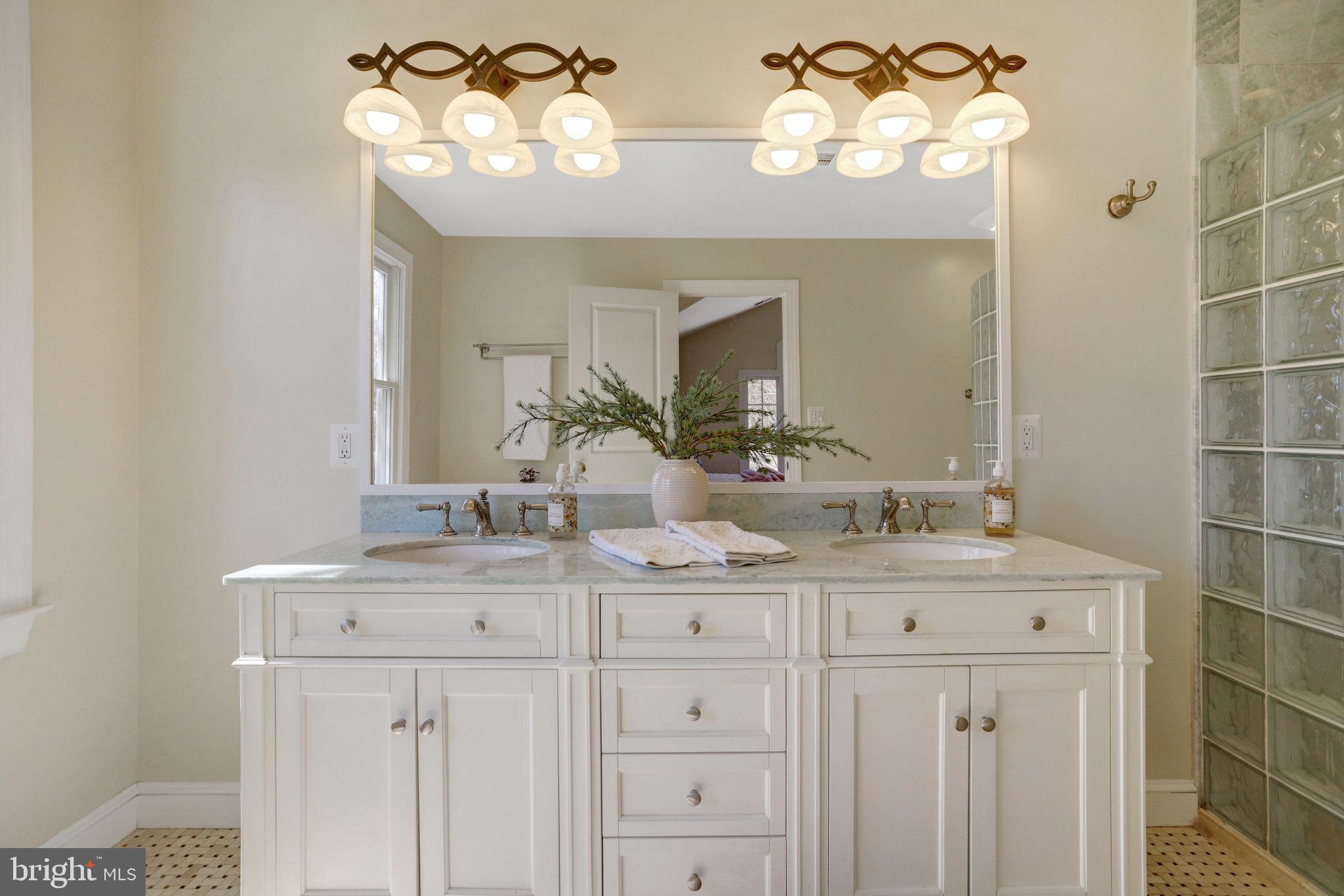 WELLINGTON - Residential