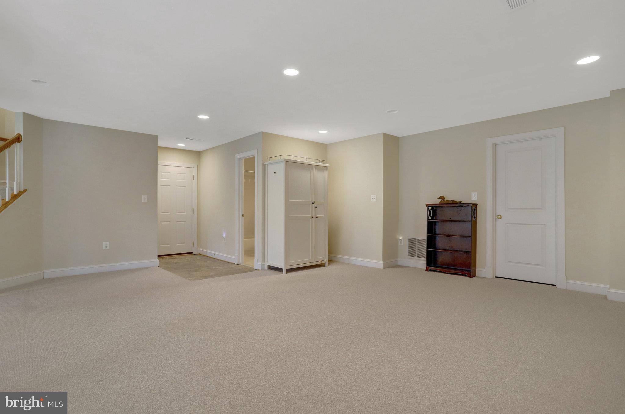 WELLINGTON - Residential