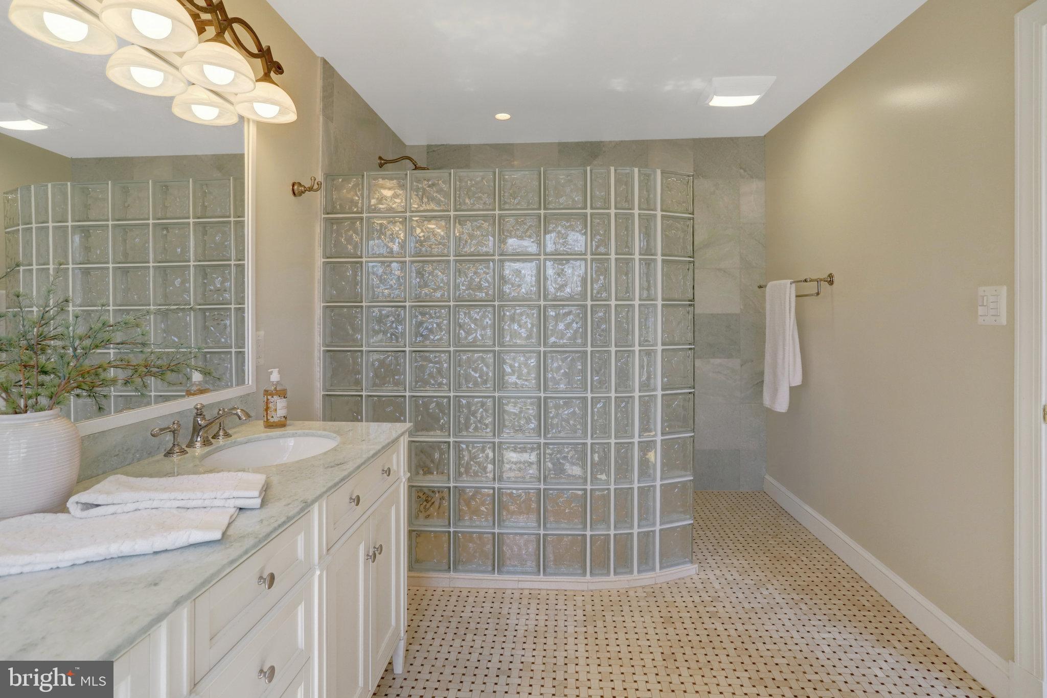 WELLINGTON - Residential