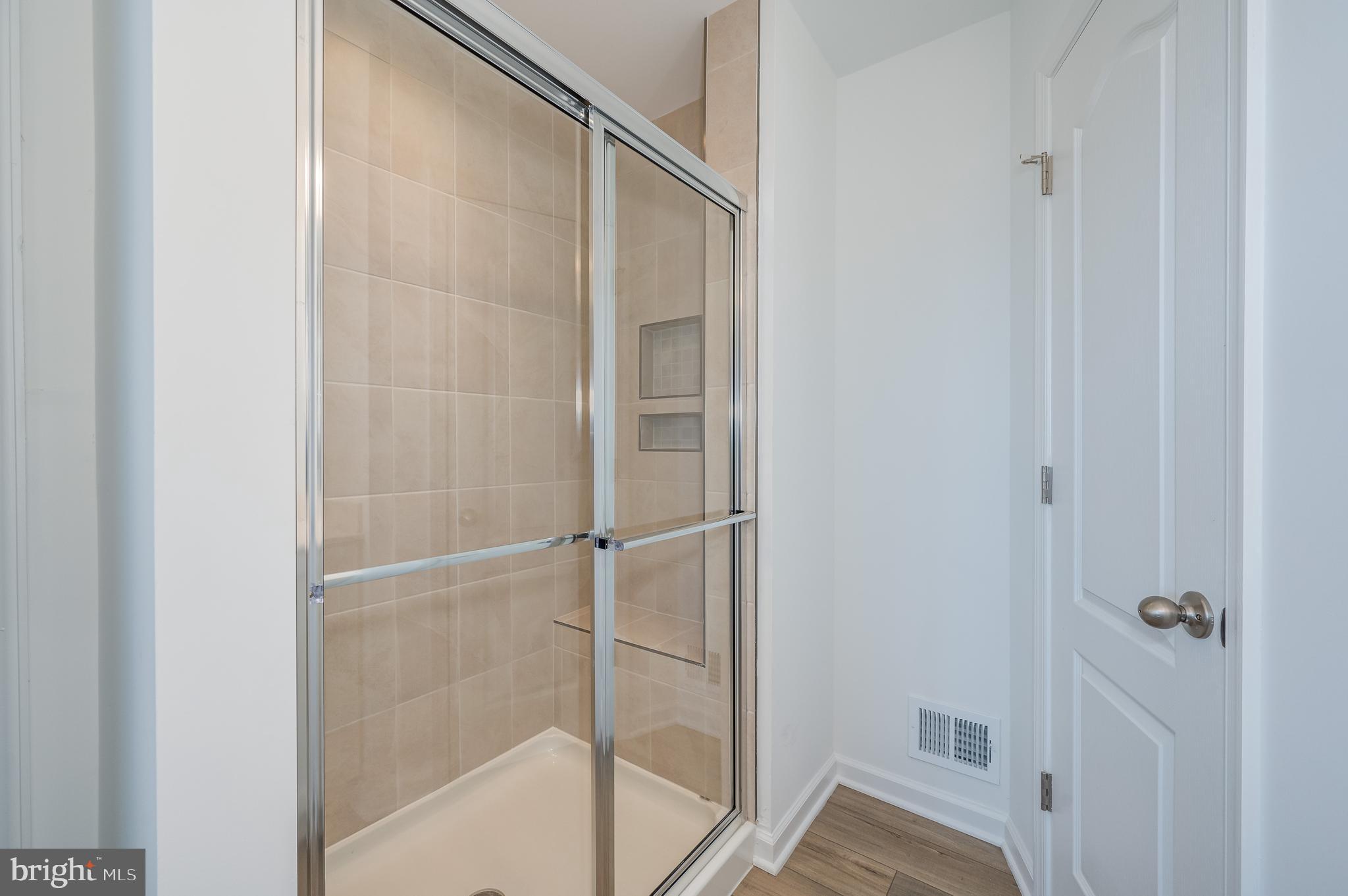 MARTINSBURG STATION - Residential Lease