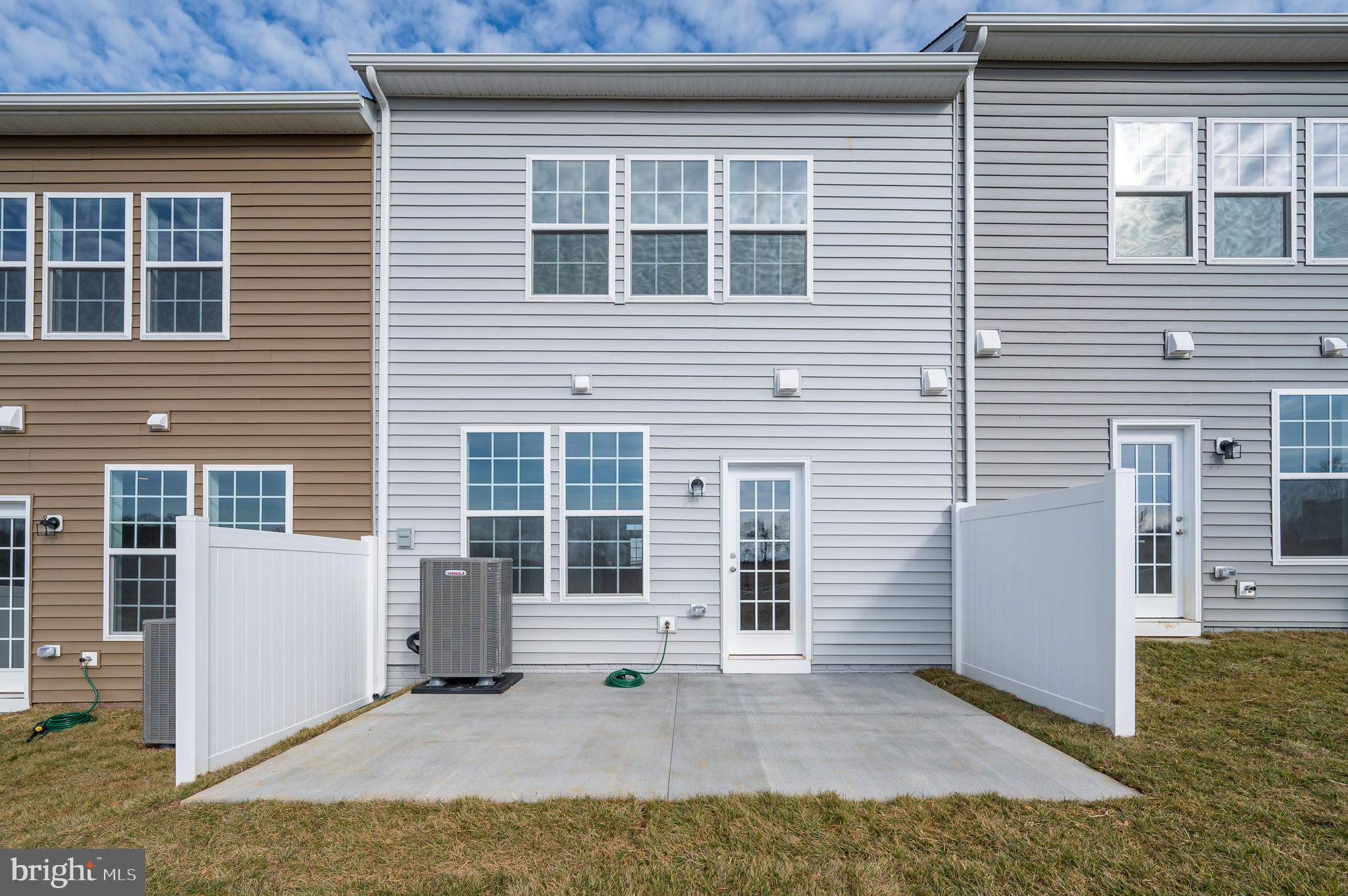 MARTINSBURG STATION - Residential Lease