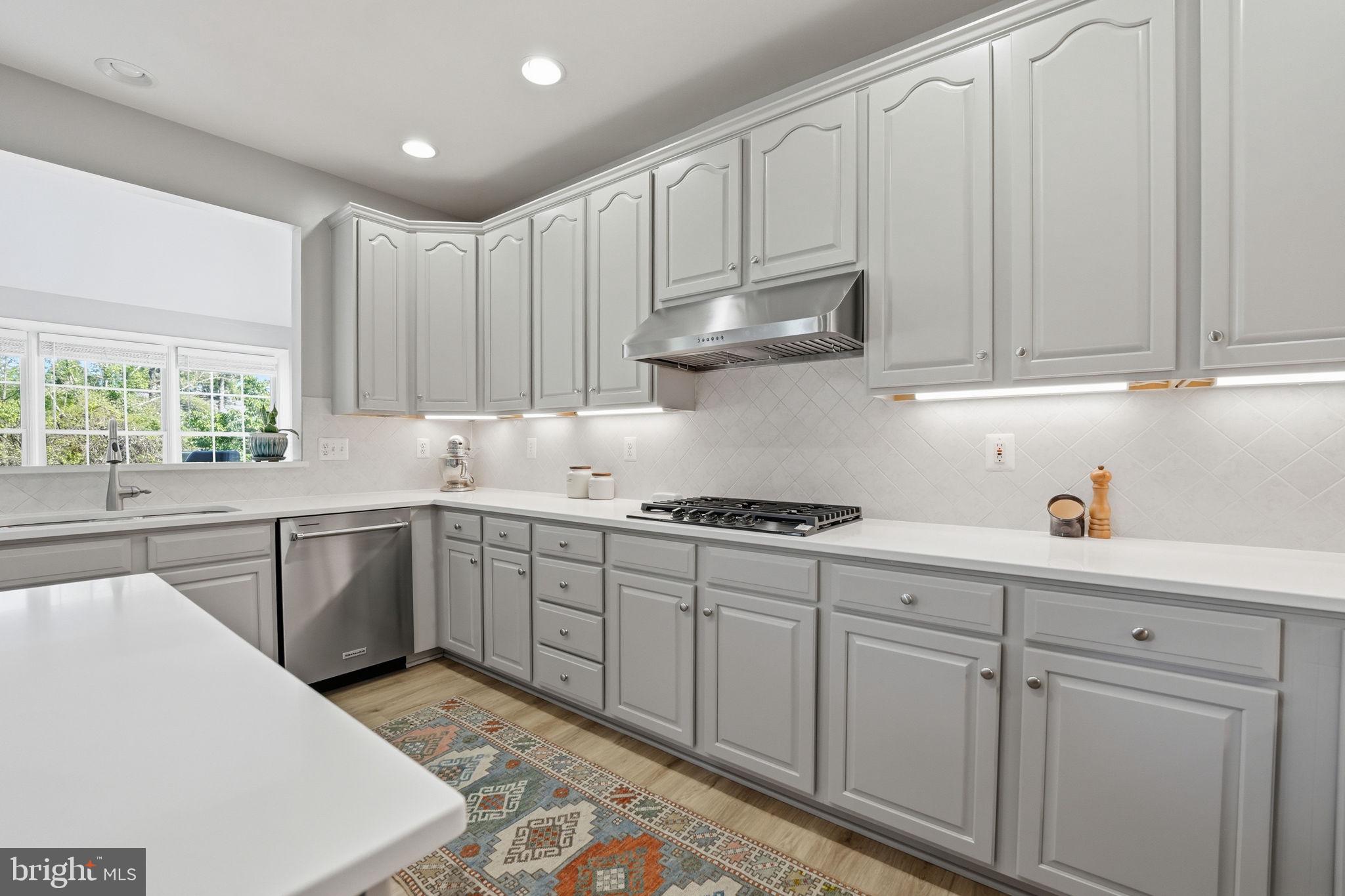 DOMINION VALLEY COUNTRY CLUB - Residential
