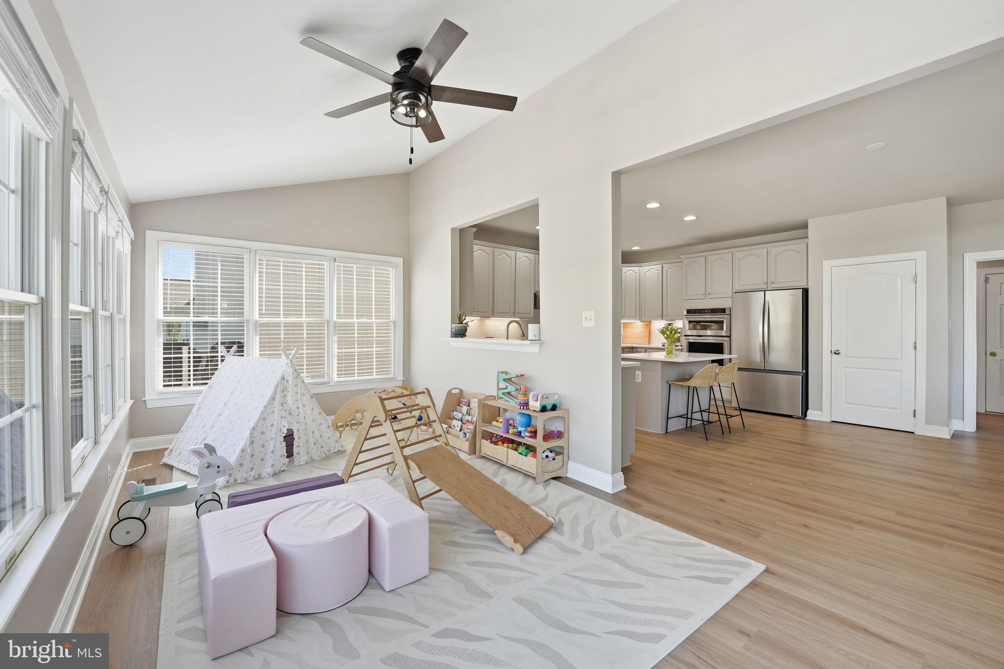 DOMINION VALLEY COUNTRY CLUB - Residential