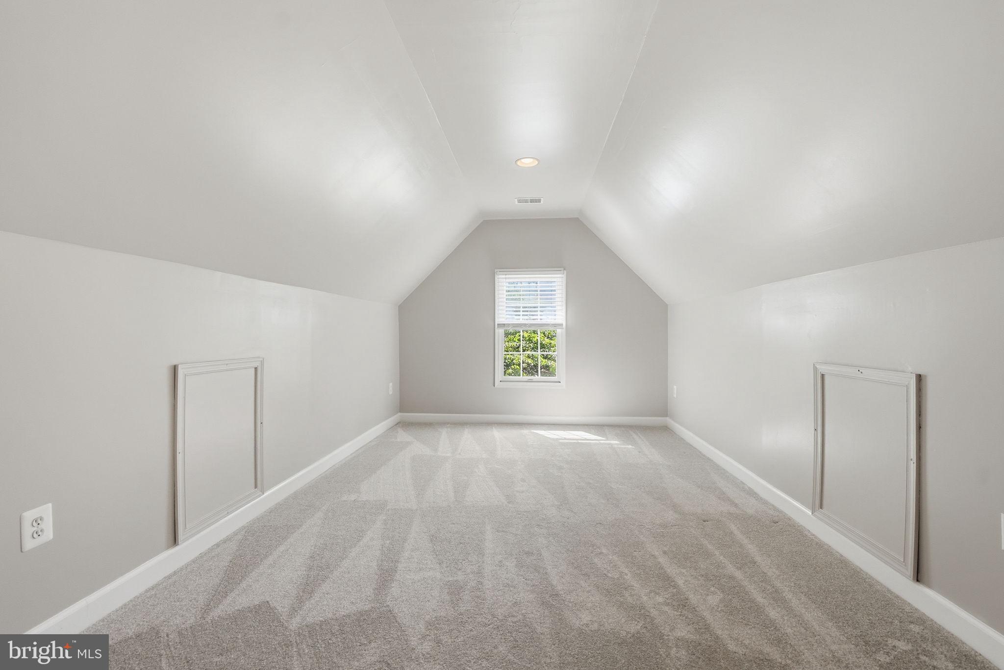 DOMINION VALLEY COUNTRY CLUB - Residential