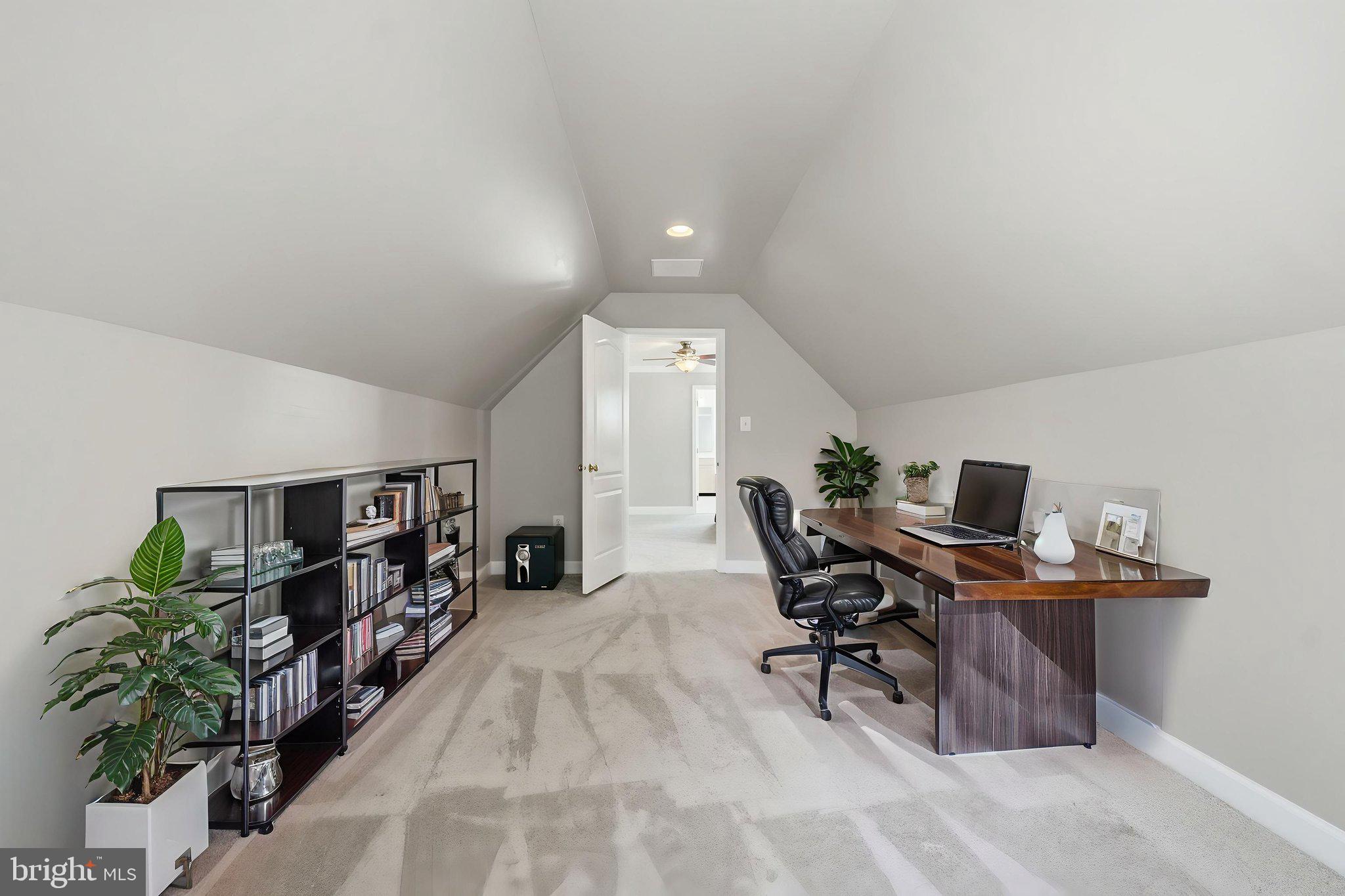 DOMINION VALLEY COUNTRY CLUB - Residential