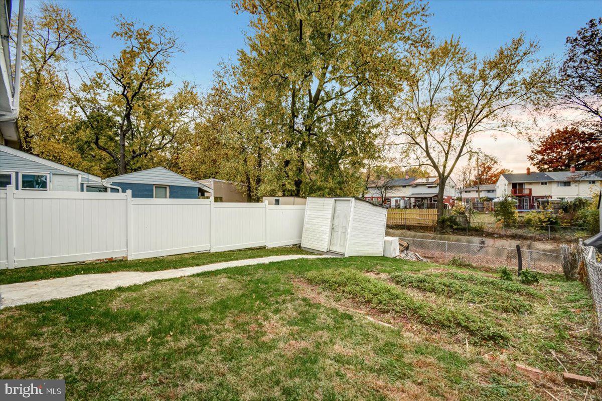 KENT VILLAGE - Residential