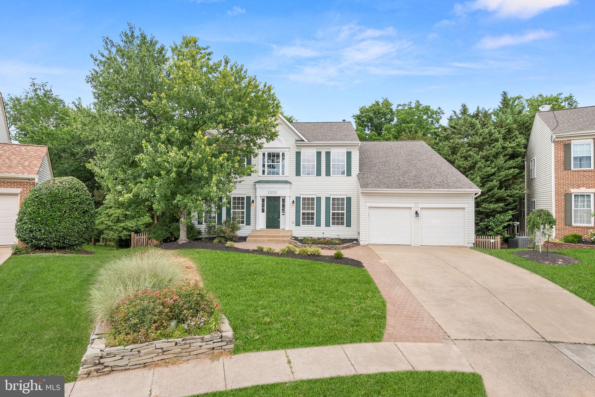 ASHBURN VILLAGE - Residential