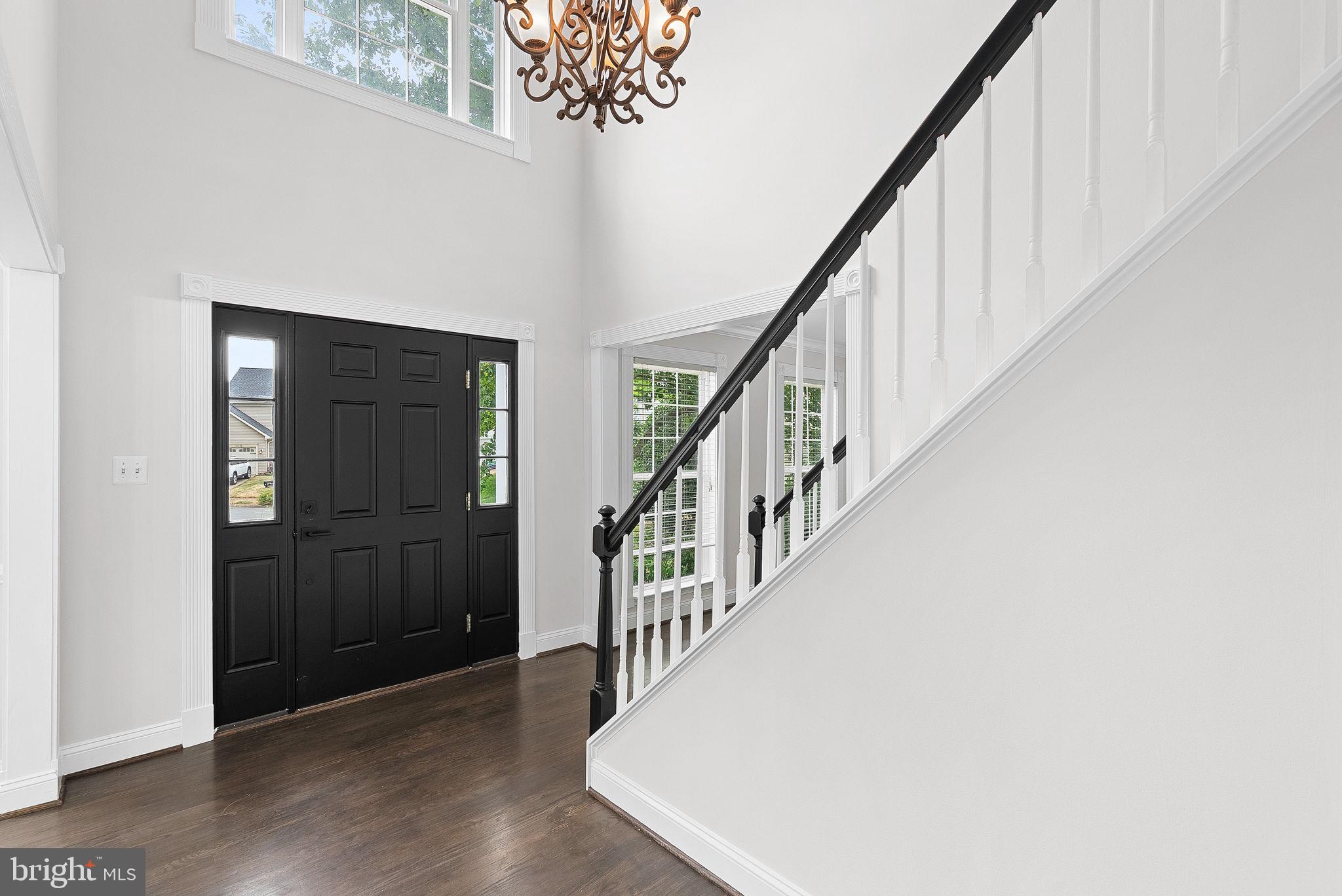 ASHBURN VILLAGE - Residential