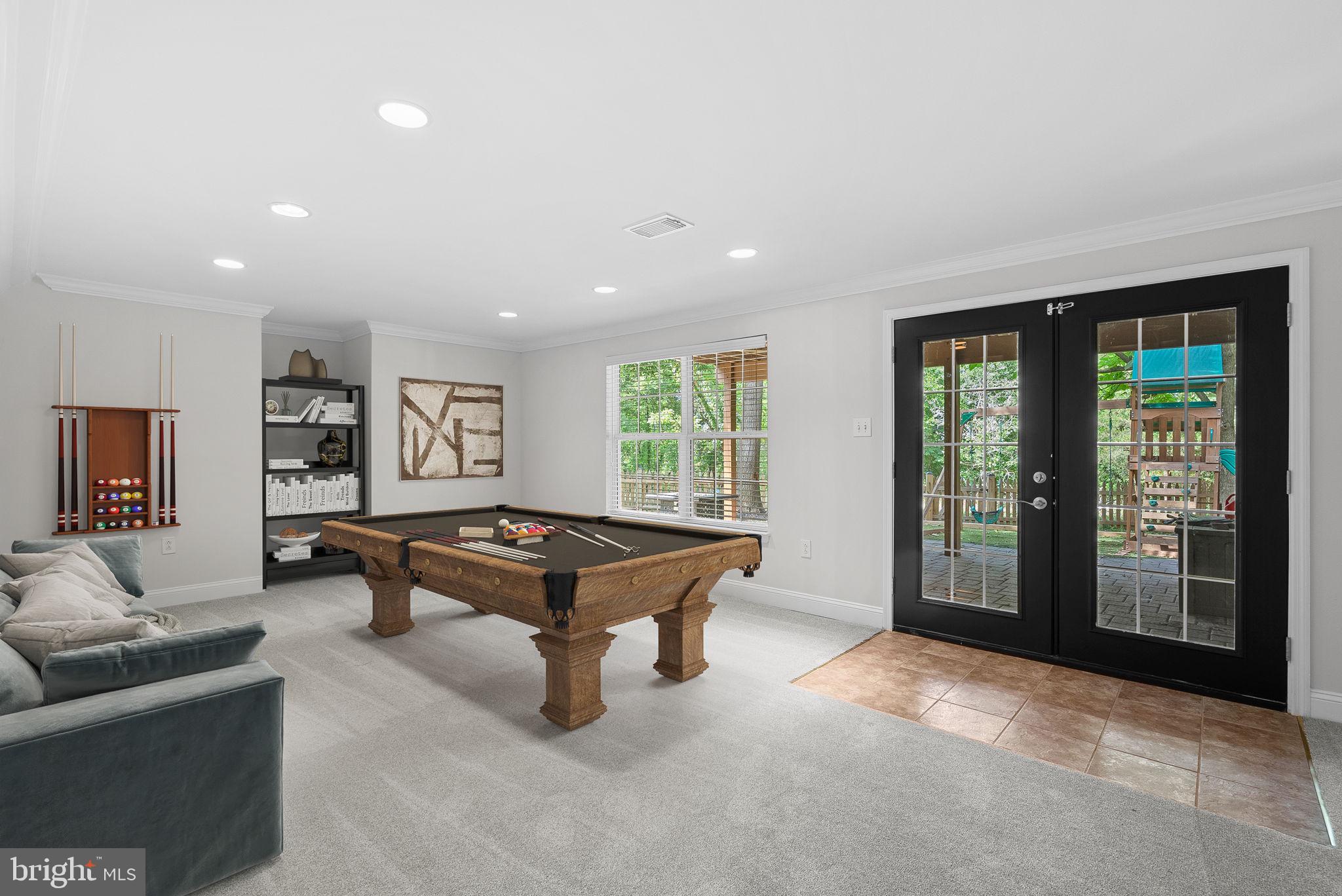 ASHBURN VILLAGE - Residential