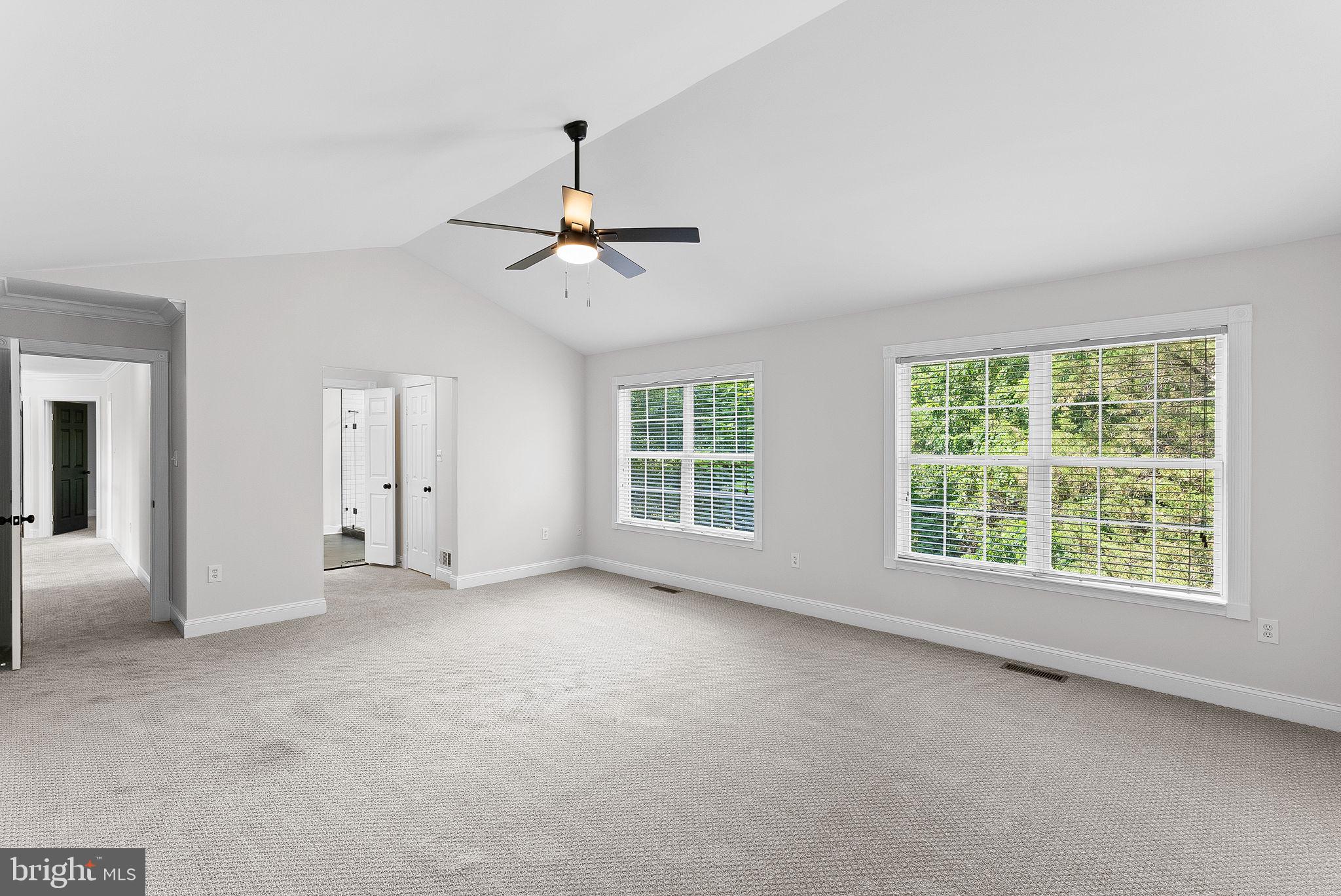 ASHBURN VILLAGE - Residential