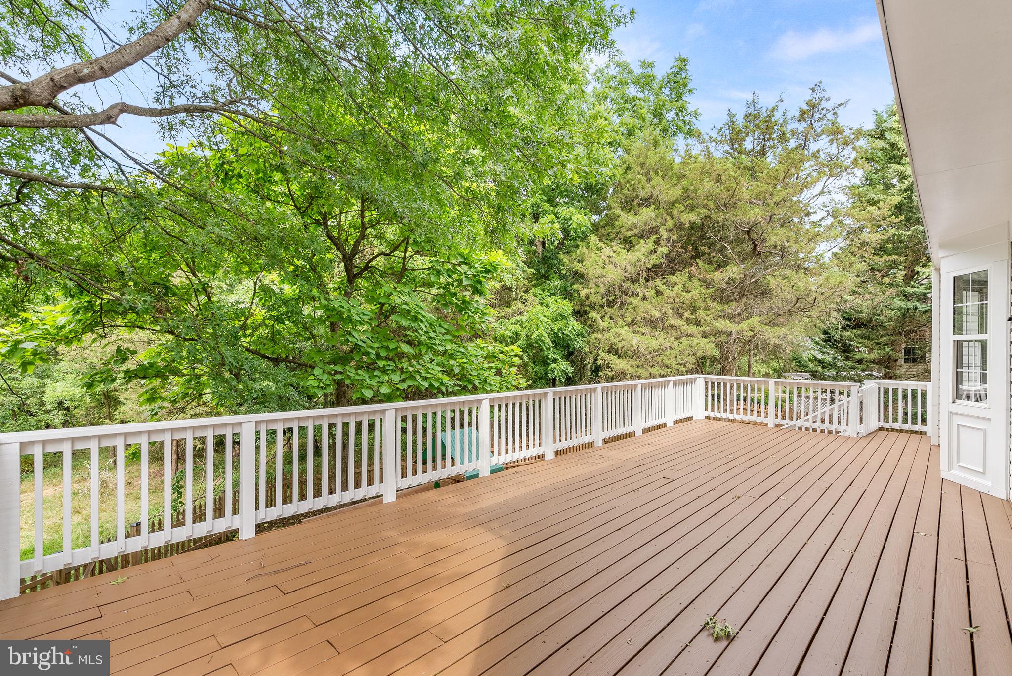 ASHBURN VILLAGE - Residential