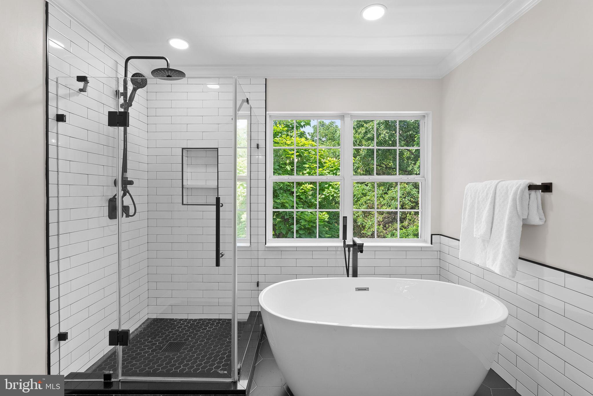 ASHBURN VILLAGE - Residential