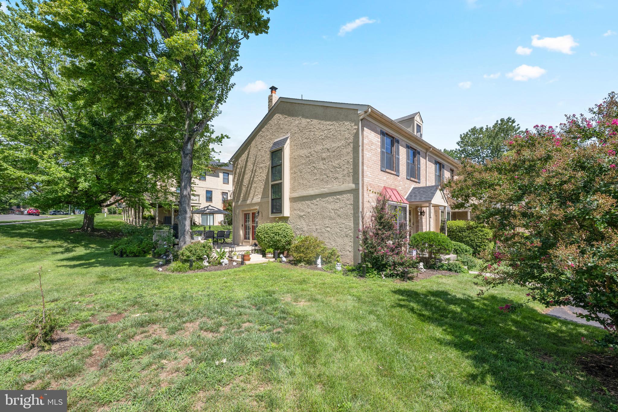 555 CANTERBURY ROAD