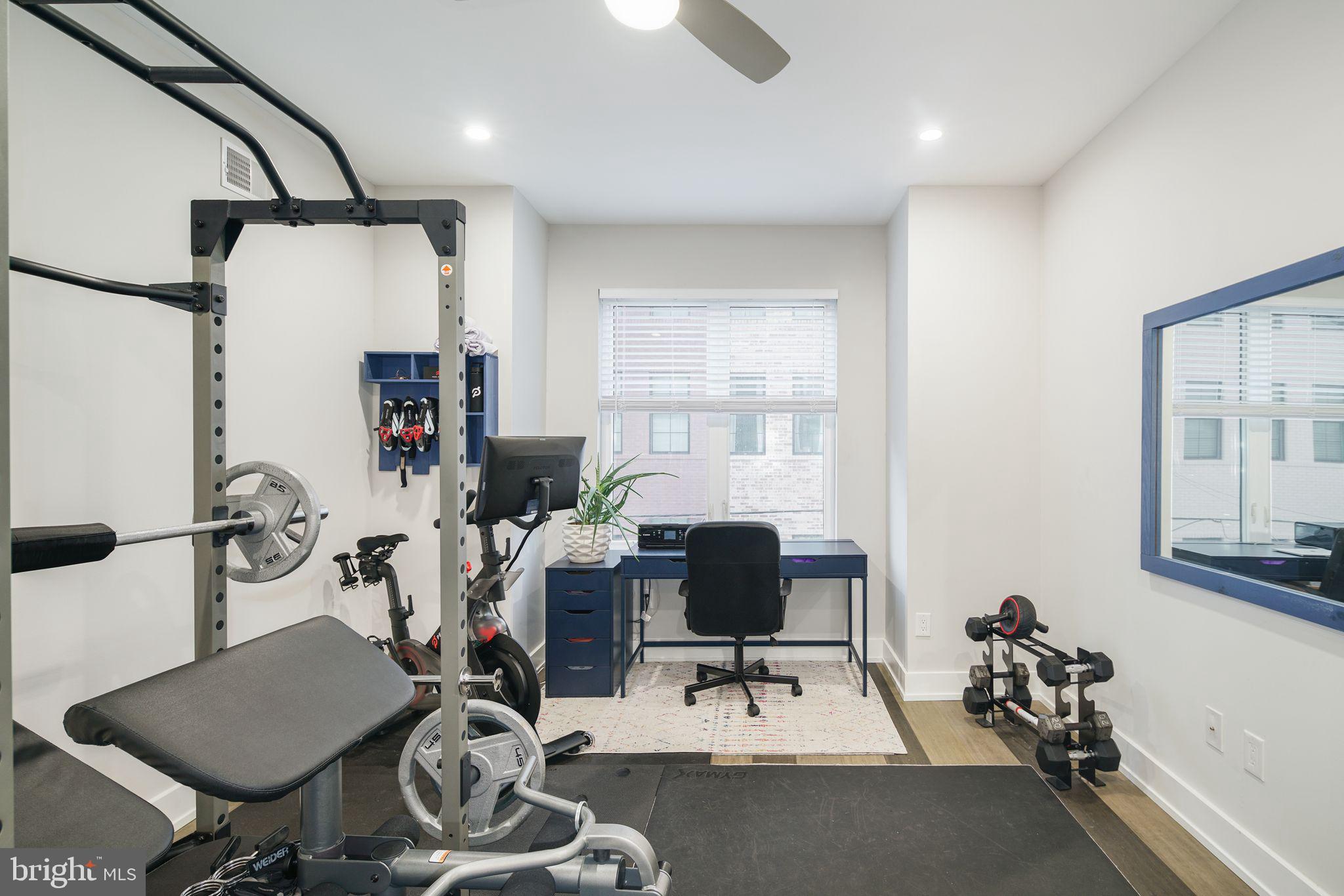 DICKINSON NARROWS - Residential