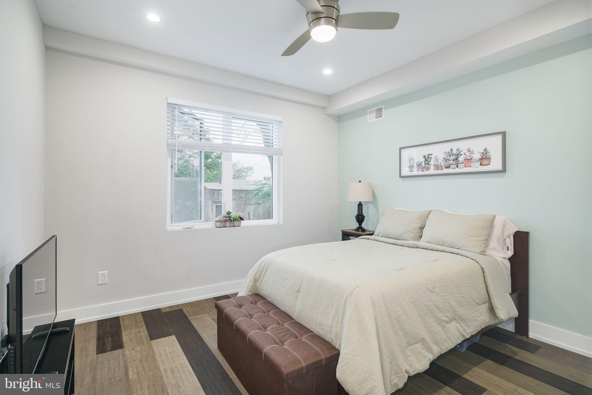 DICKINSON NARROWS - Residential