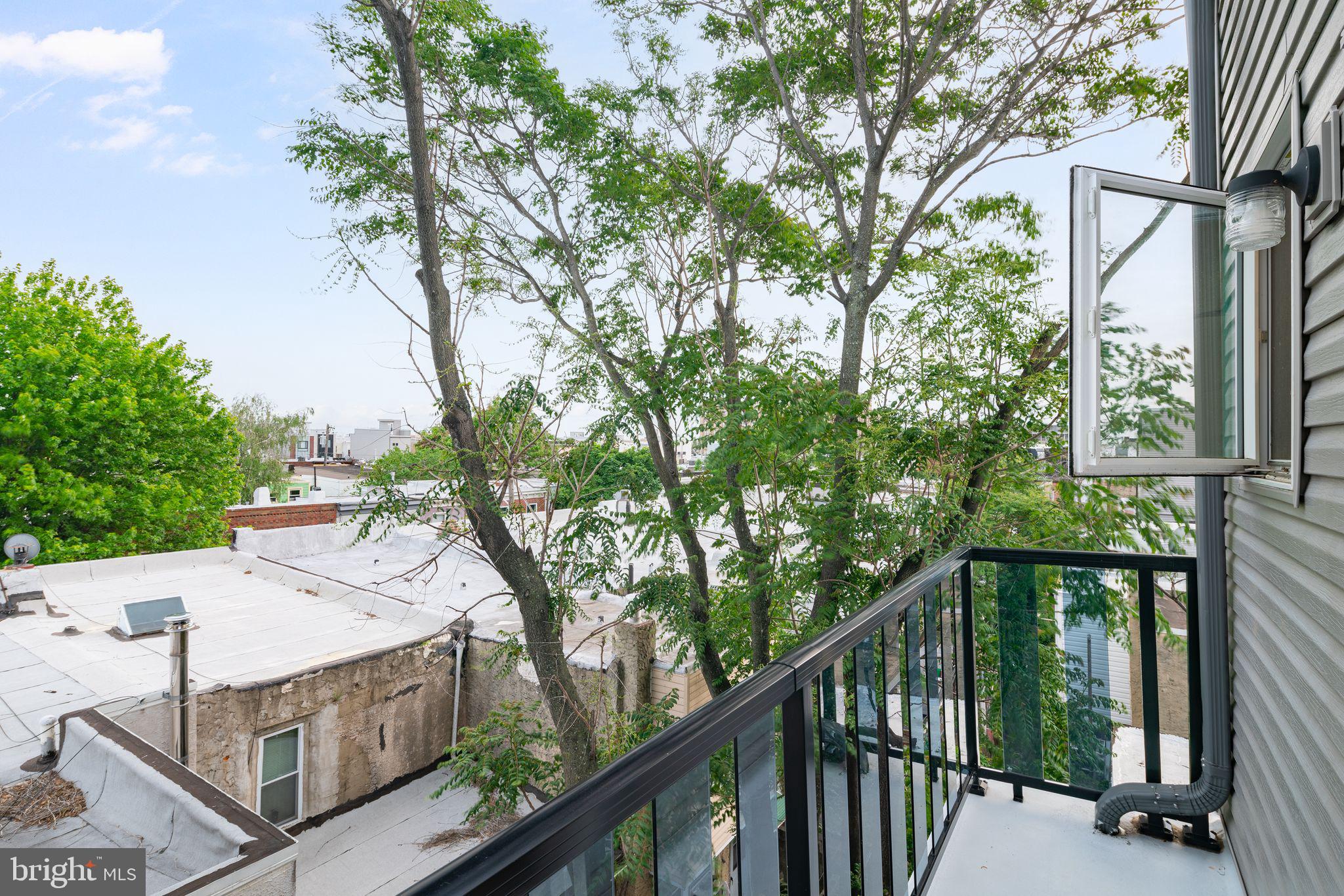 DICKINSON NARROWS - Residential