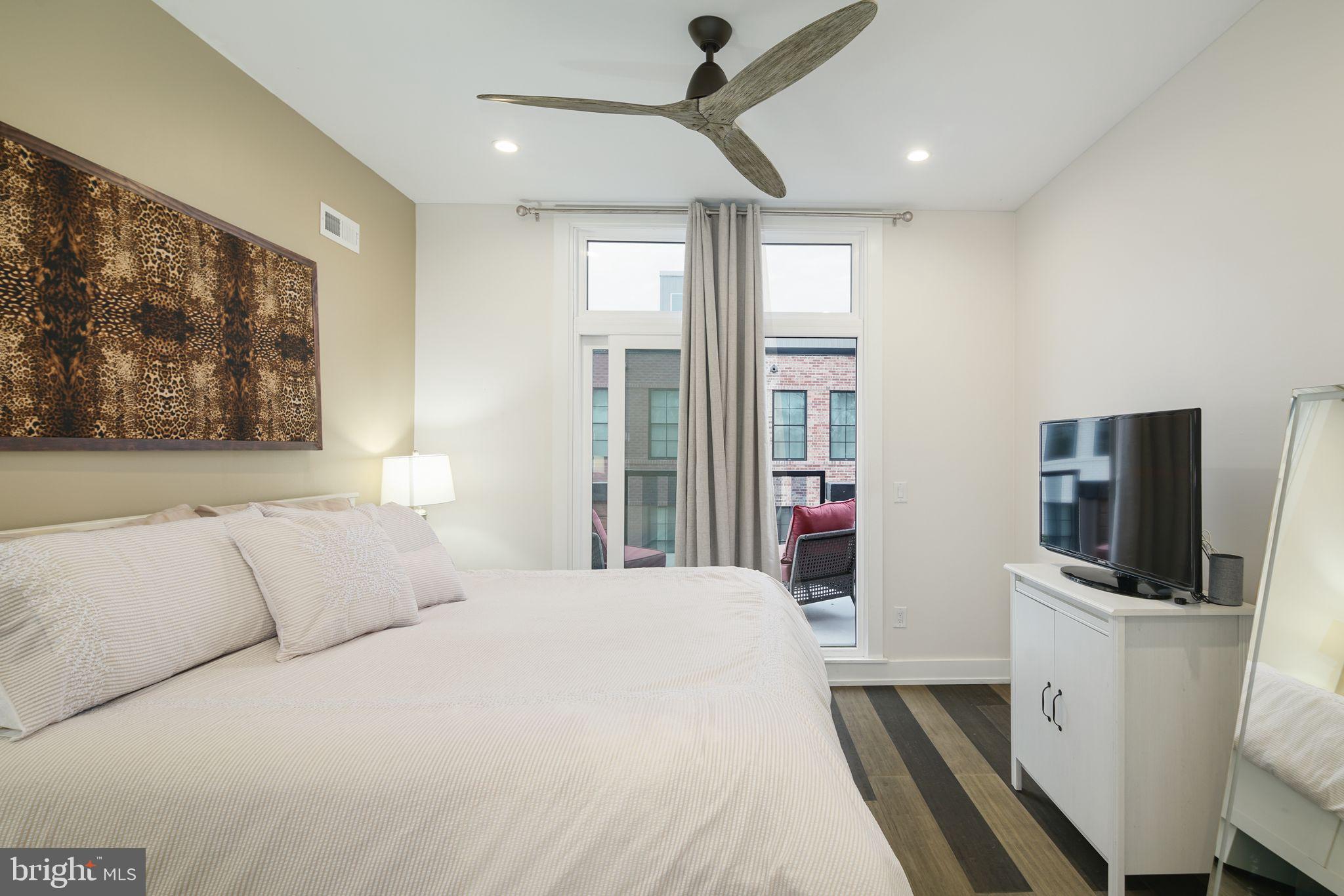 DICKINSON NARROWS - Residential