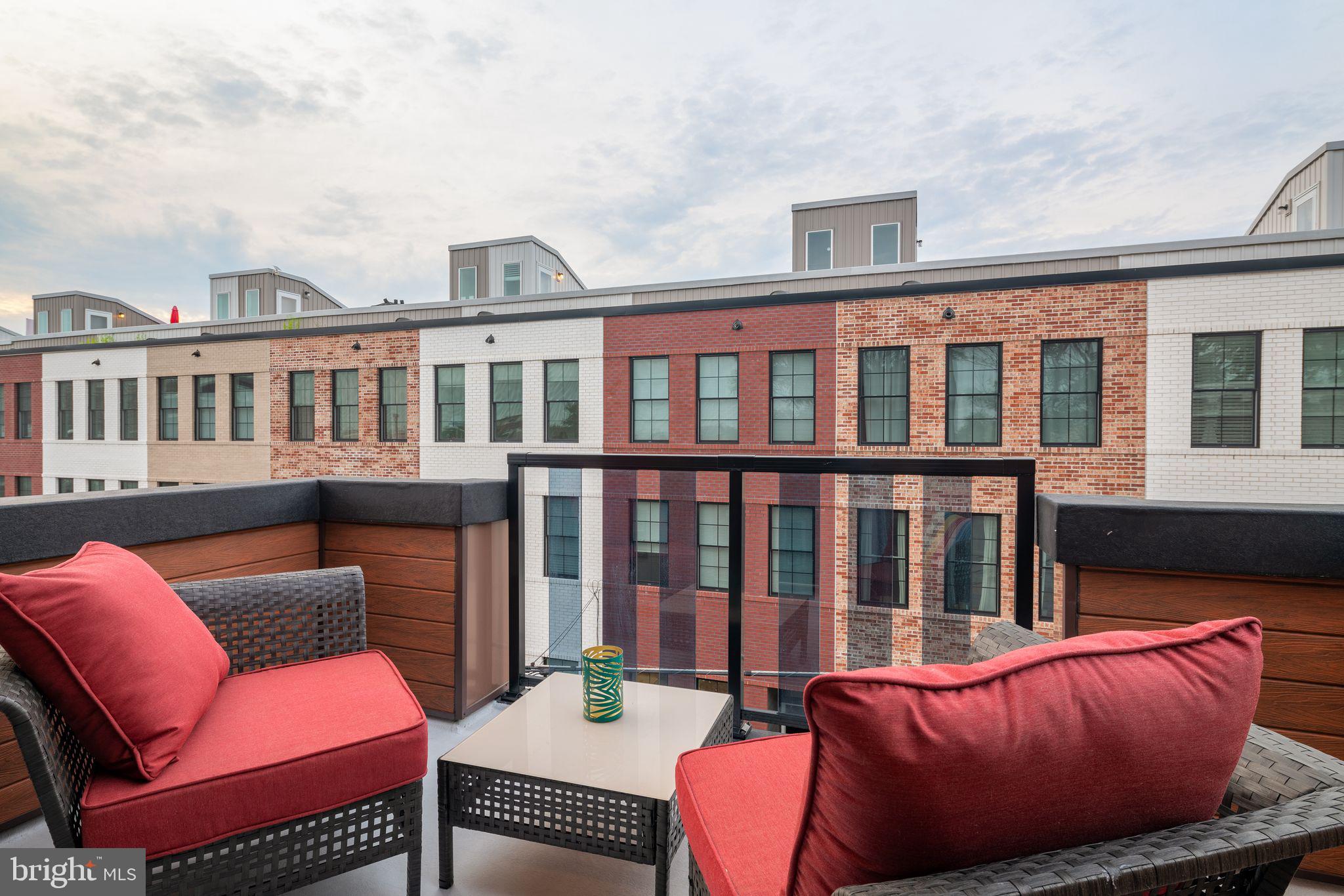 DICKINSON NARROWS - Residential