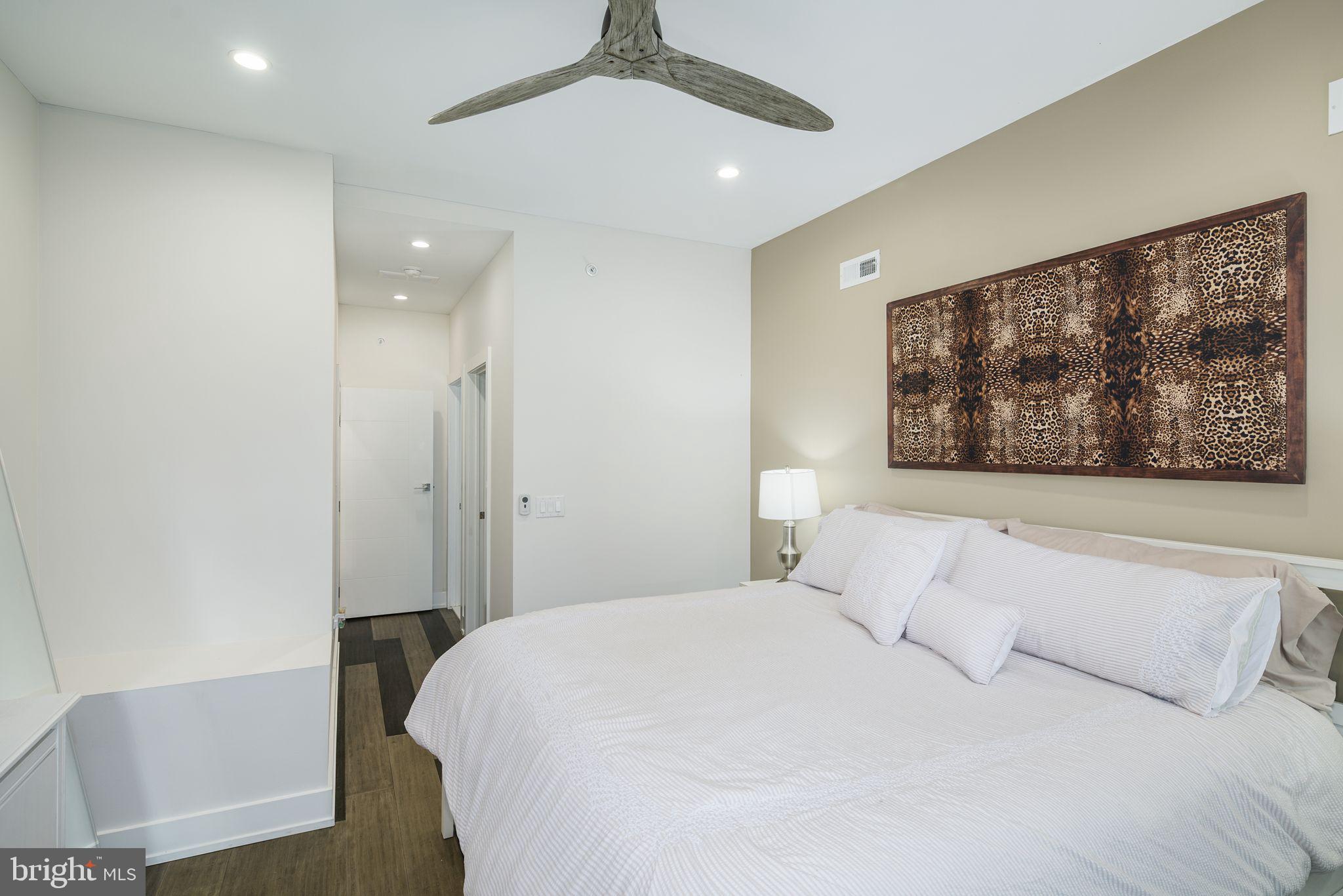 DICKINSON NARROWS - Residential