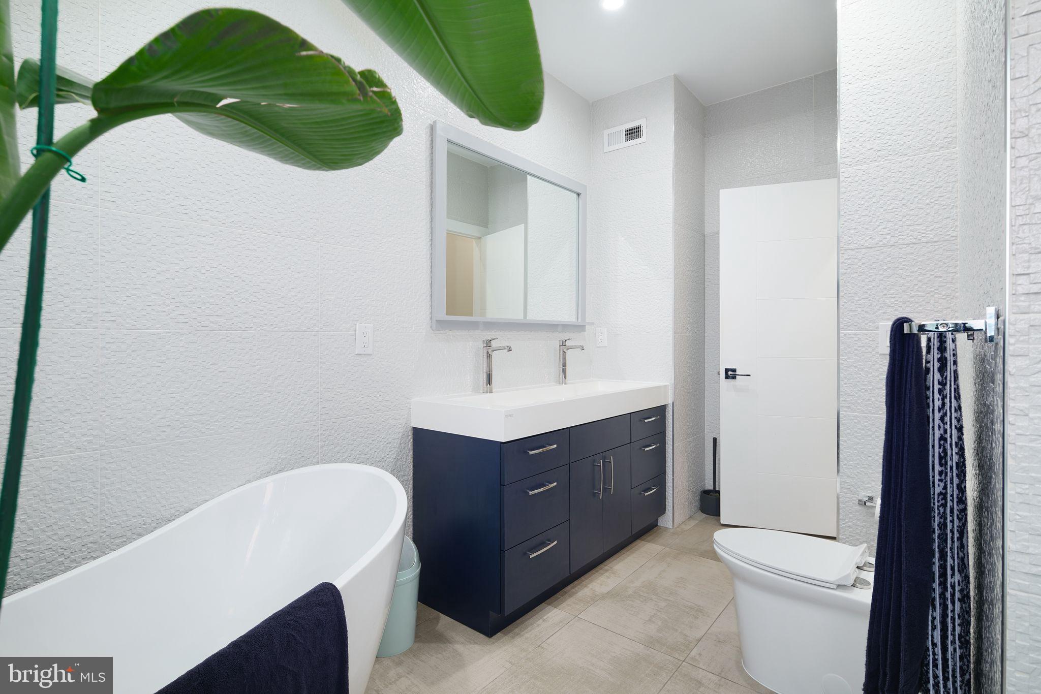 DICKINSON NARROWS - Residential