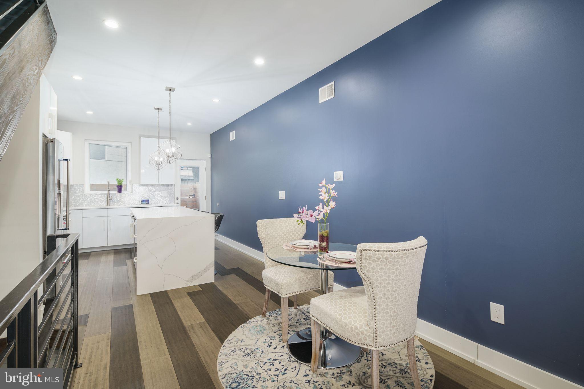 DICKINSON NARROWS - Residential