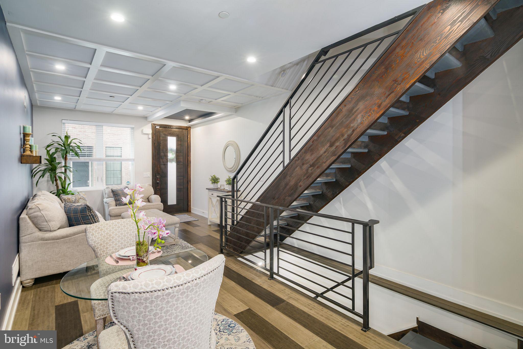 DICKINSON NARROWS - Residential