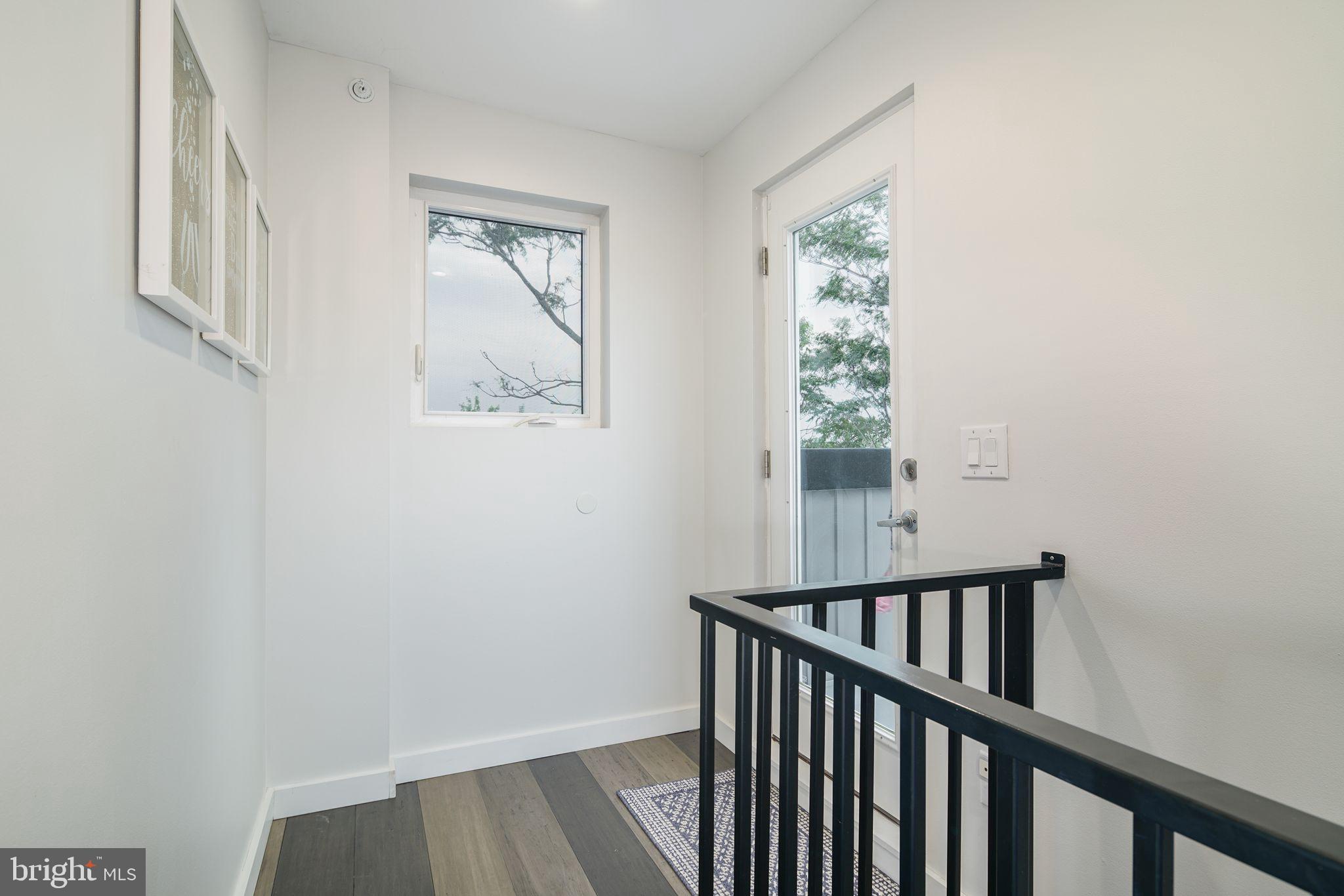 DICKINSON NARROWS - Residential